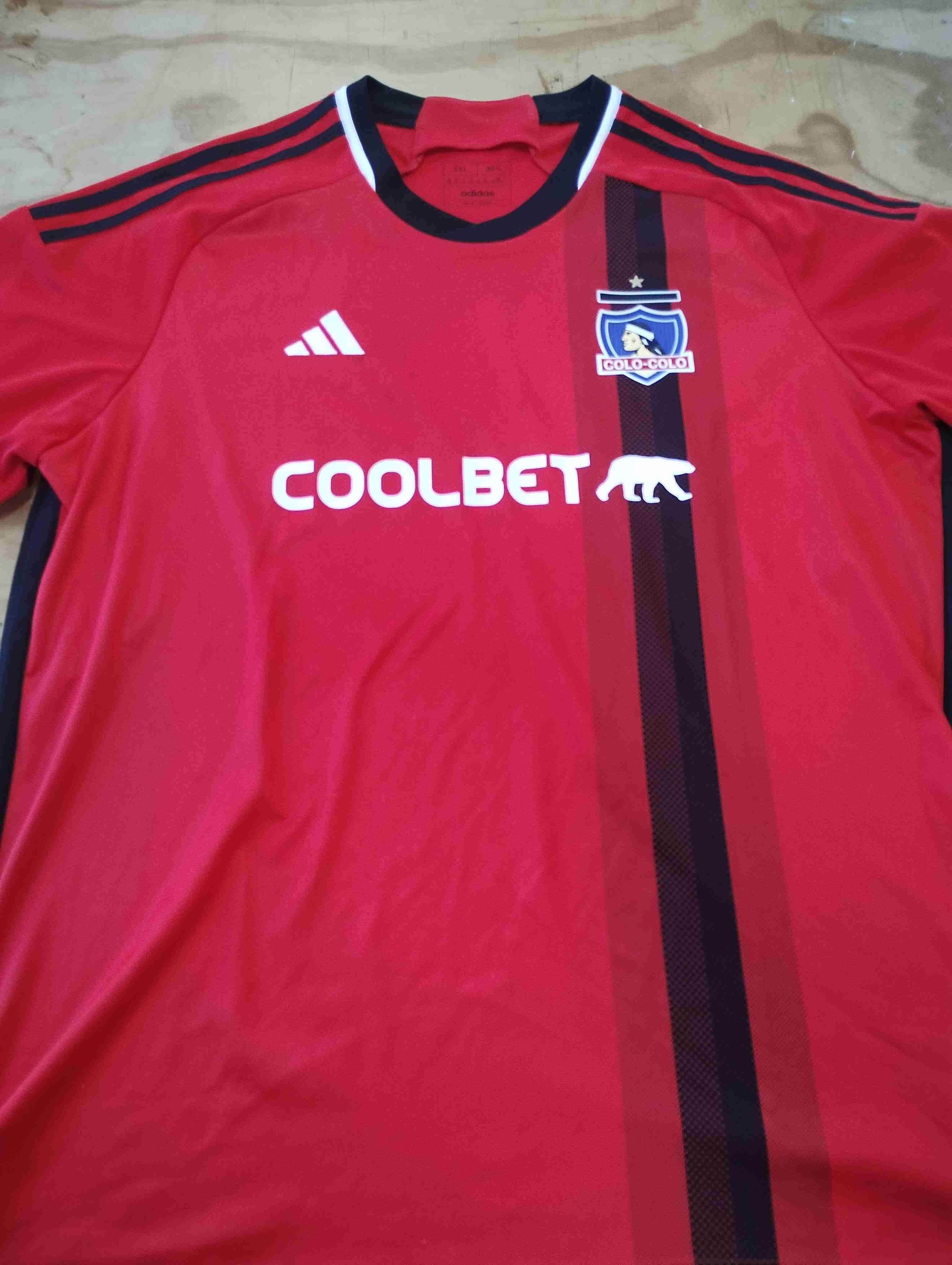 Camiseta colo colo visitante 24. Original - miniatura 2