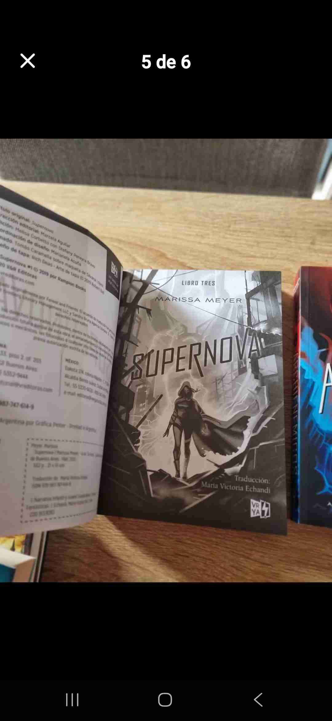 Trilogía Renegados de Marissa Meyer - miniatura 5