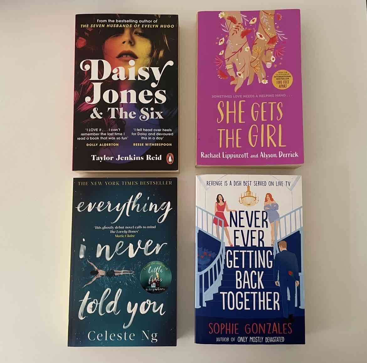 Libro Daisy Jones & The Six en inglés - miniatura 3