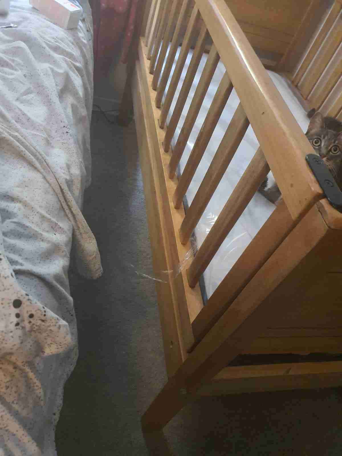 Cuna de madera para bebé - miniatura 5