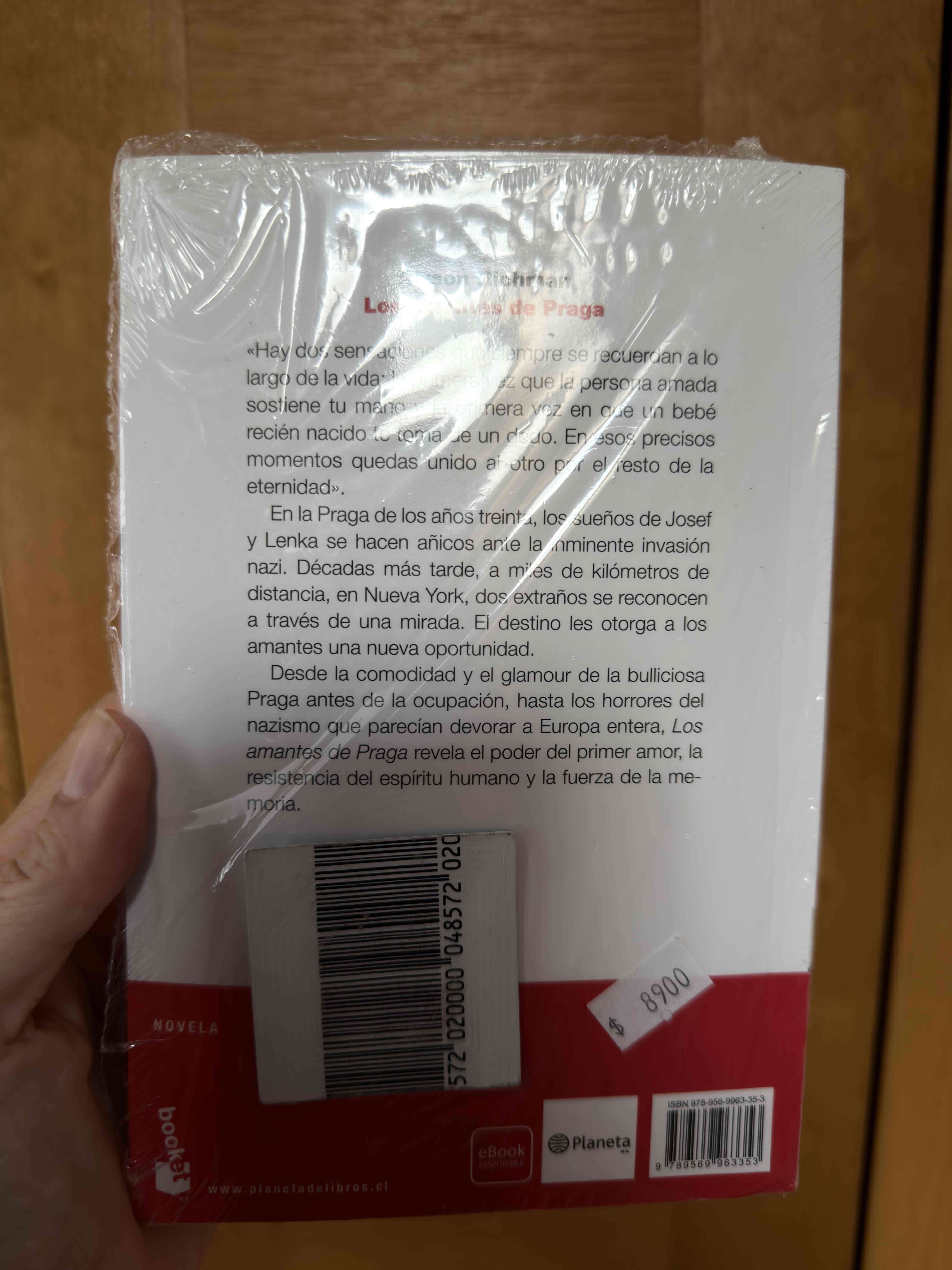 Libro 'Los Amantes de Praga' nuevo - miniatura 2