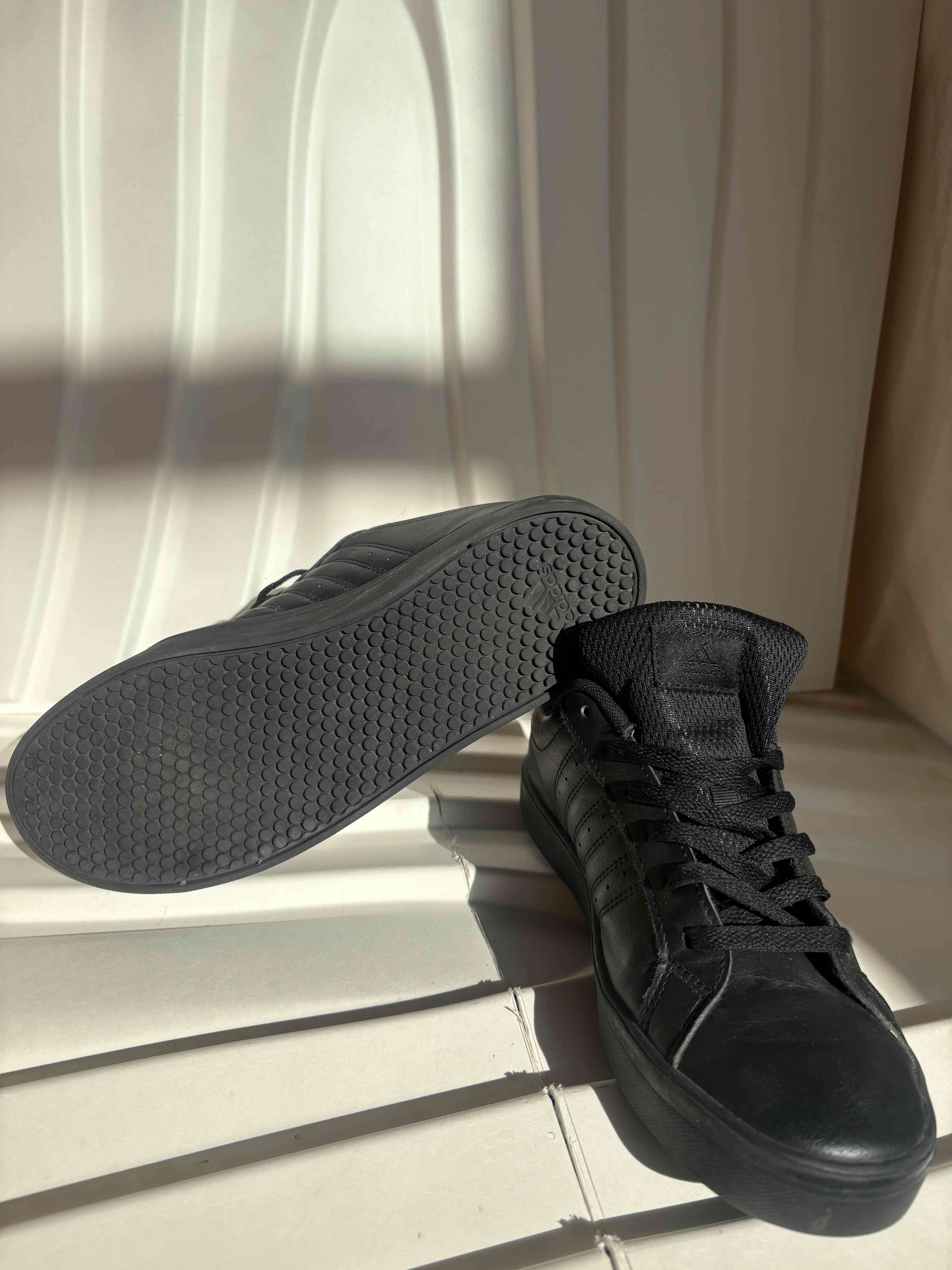 Zapatillas negras deportivas - miniatura 2