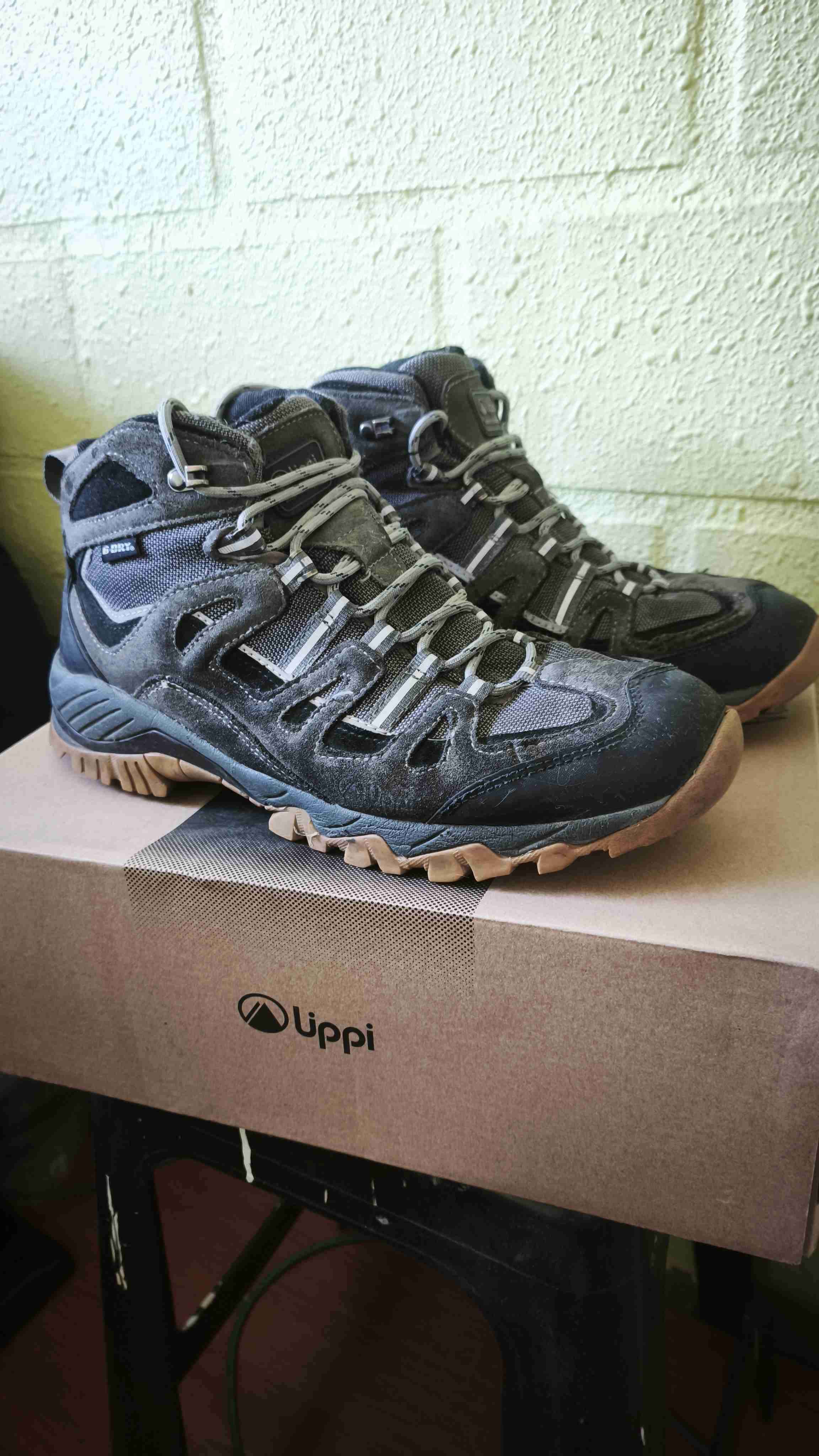 Zapatillas y bototos - miniatura 2