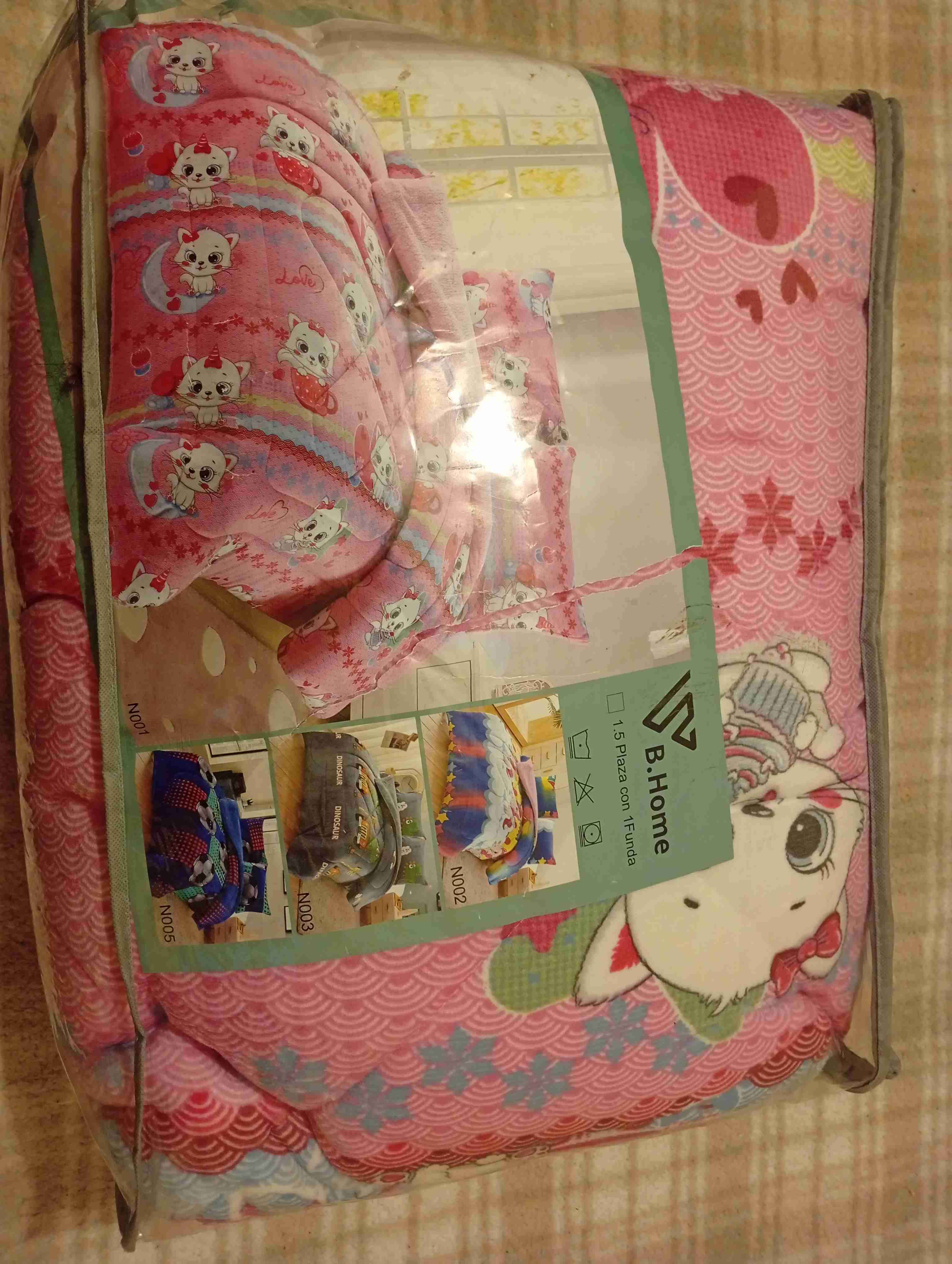 Cubre cama rosa infantil - miniatura 2