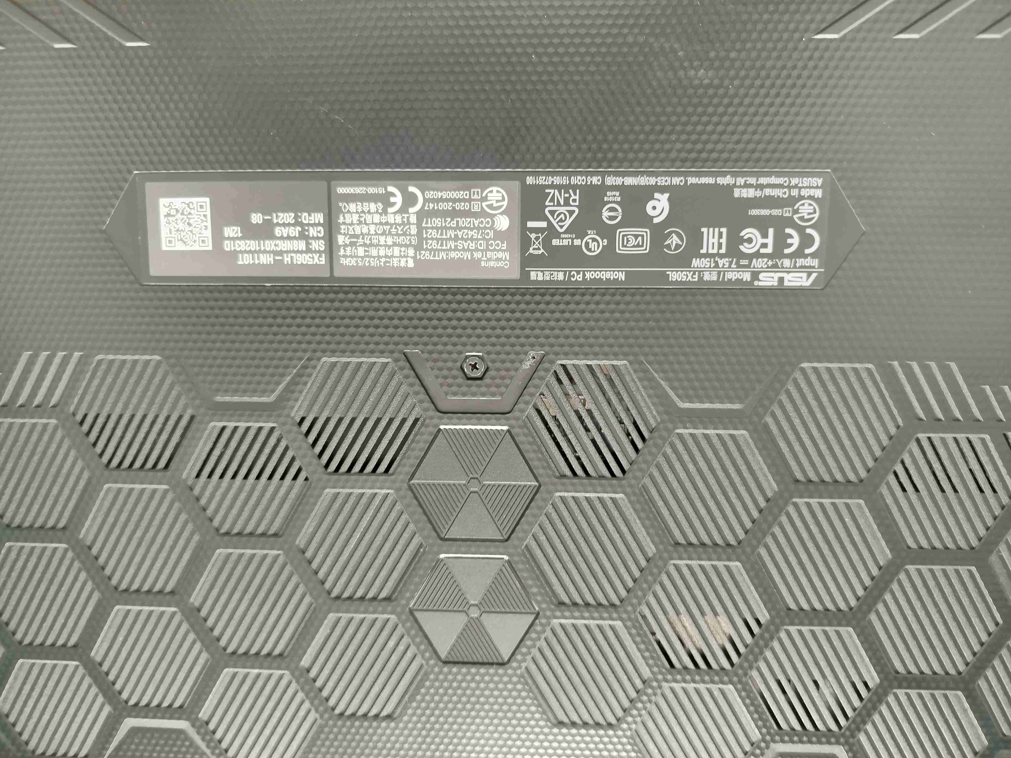 Laptop ASUS con cargador - miniatura 3