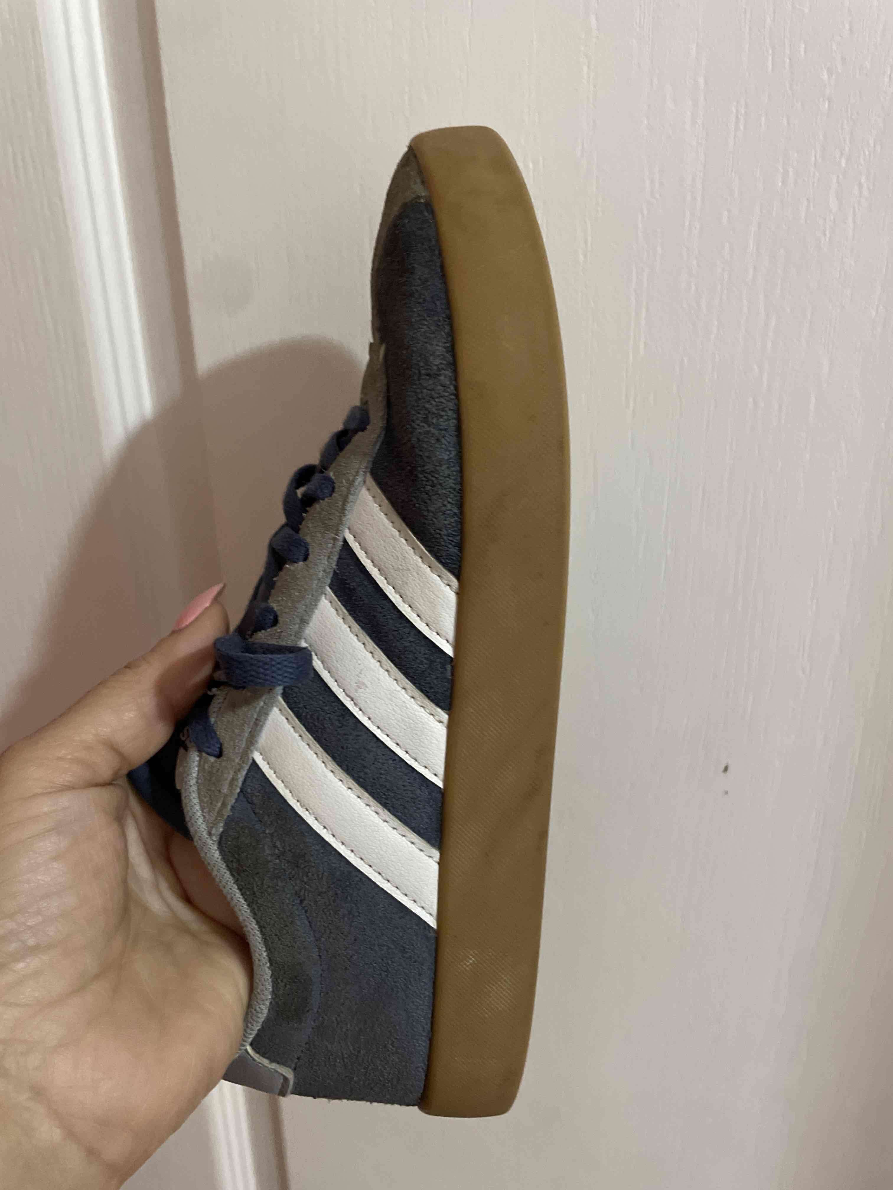 Zapatillas Adidas grises y azules - miniatura 2