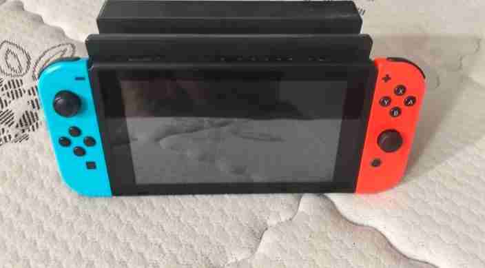 Consola portátil Nintendo Switch - miniatura 2