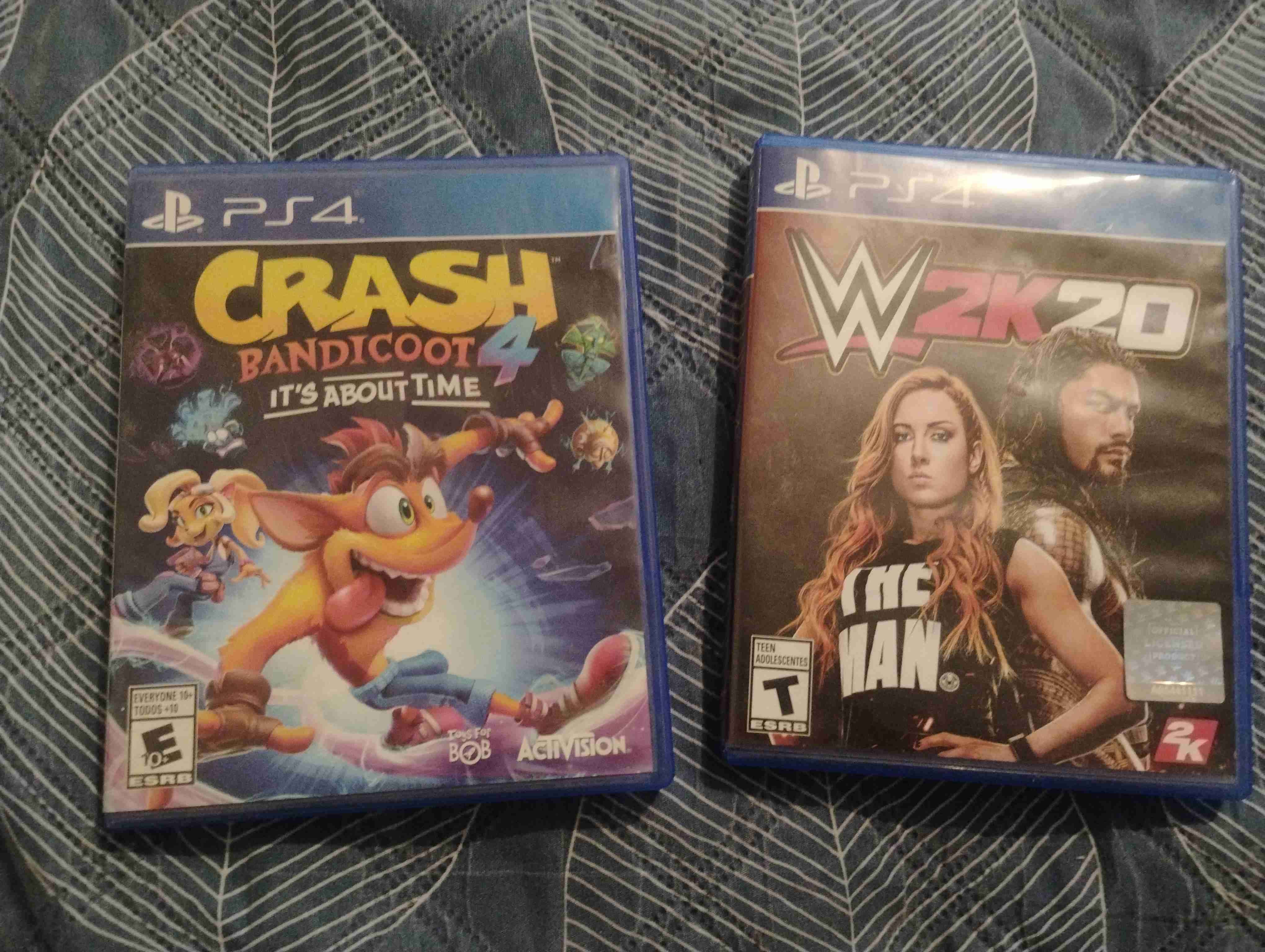 Juegos PS4 Crash Bandicoot y WWE 2K20