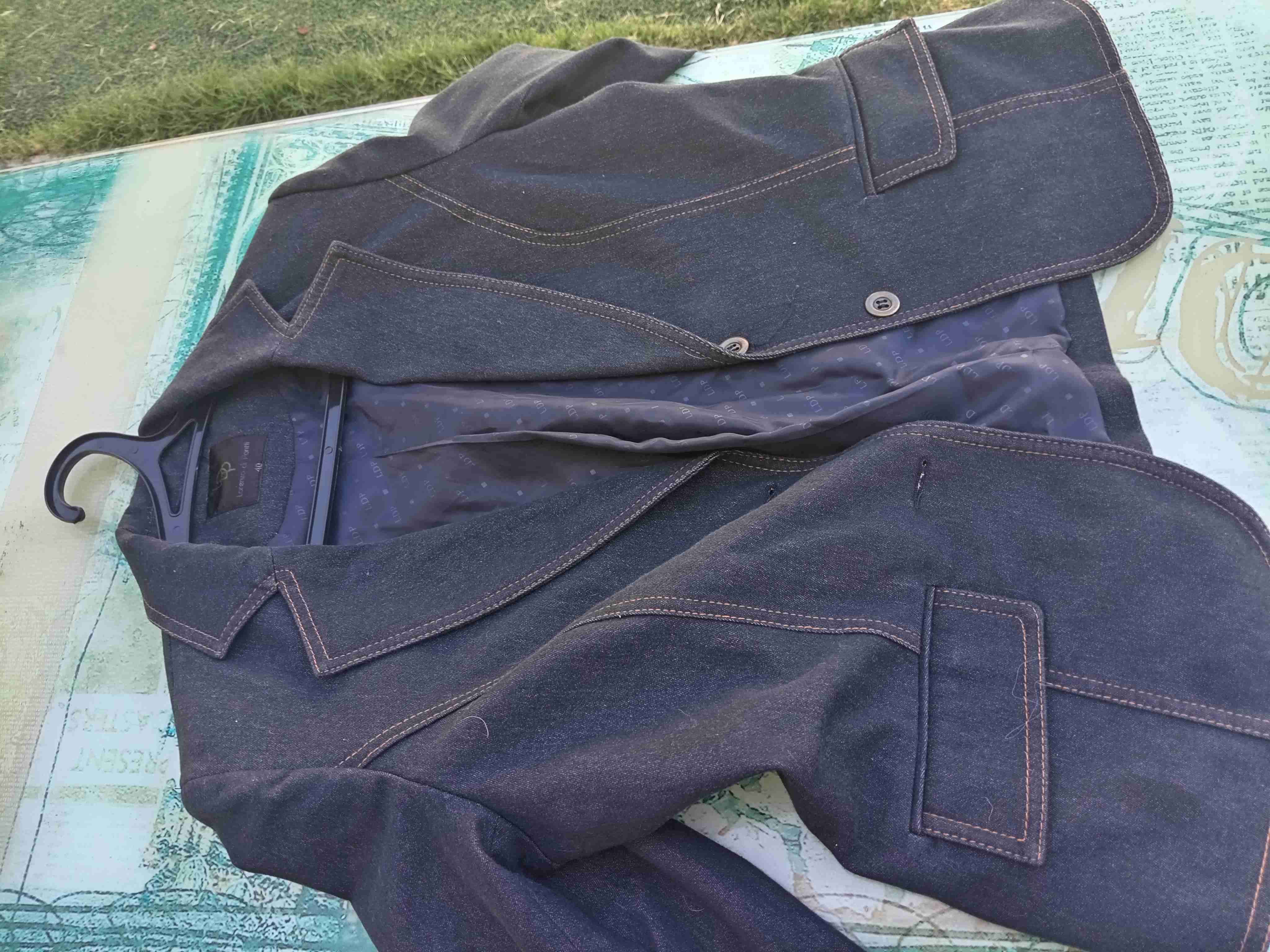 Blazer de mezclilla azul y negro