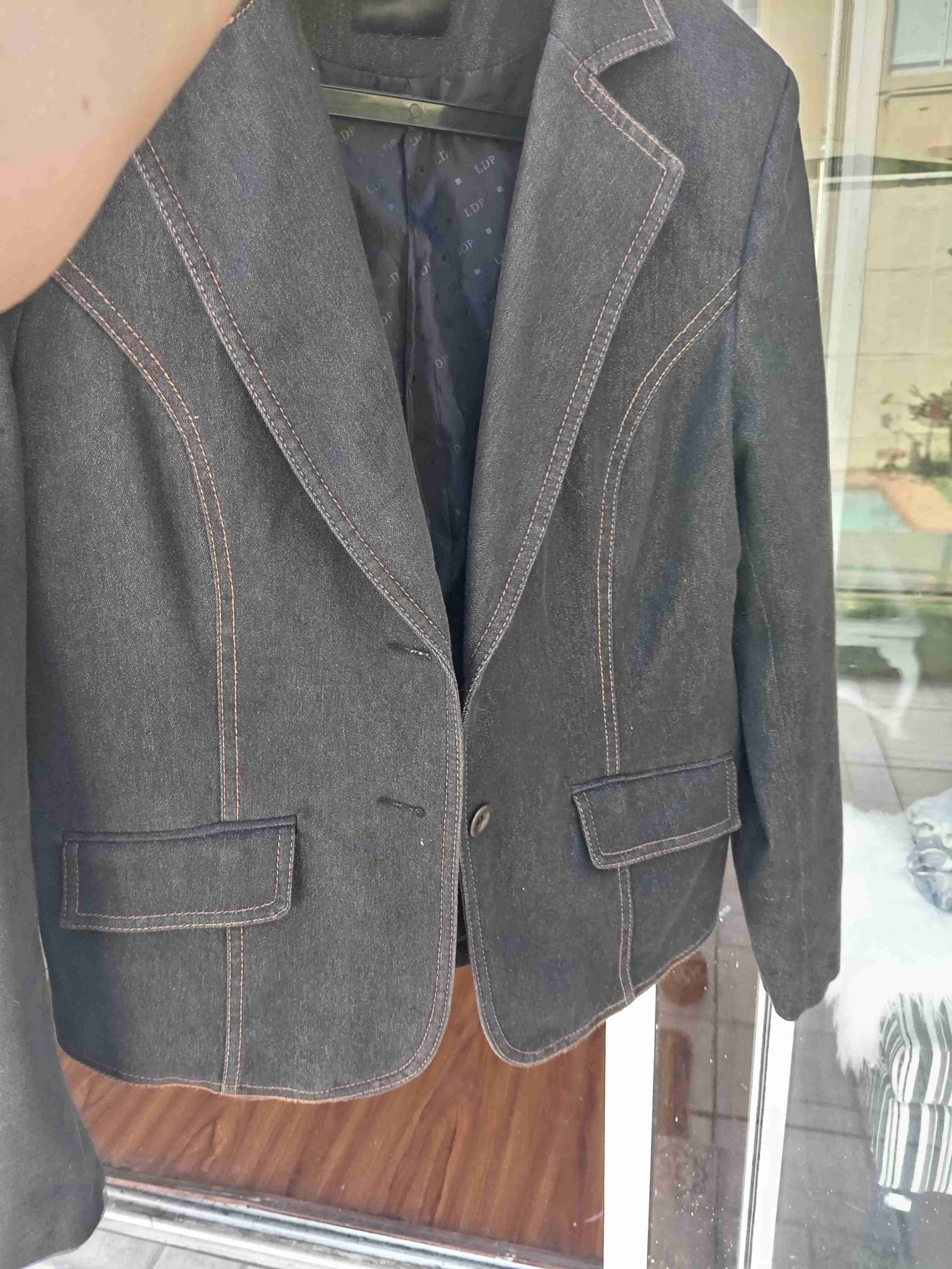 Blazer de mezclilla azul y negro - miniatura 6