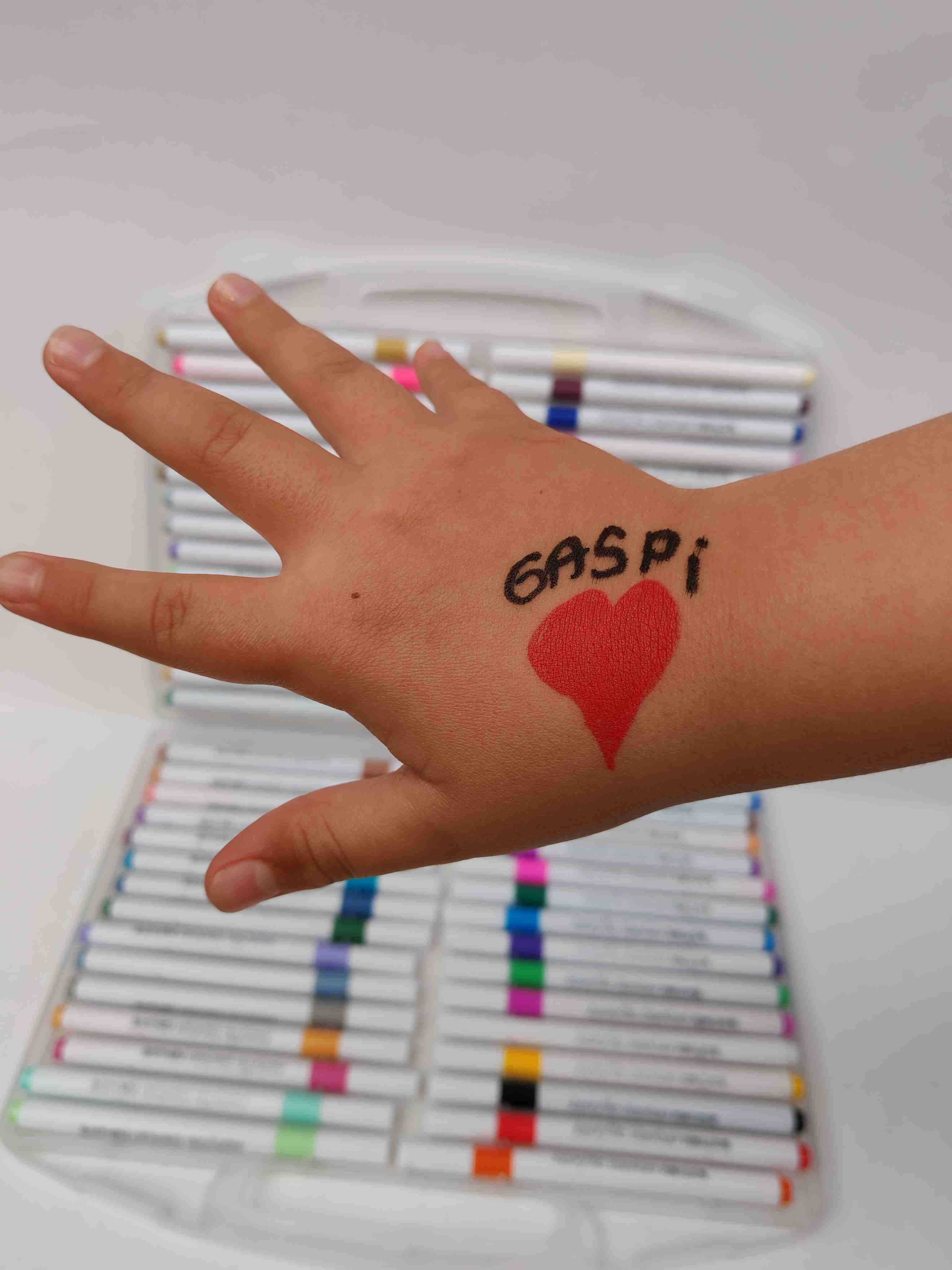 Set de marcadores acrílicos 24 colores - miniatura 4