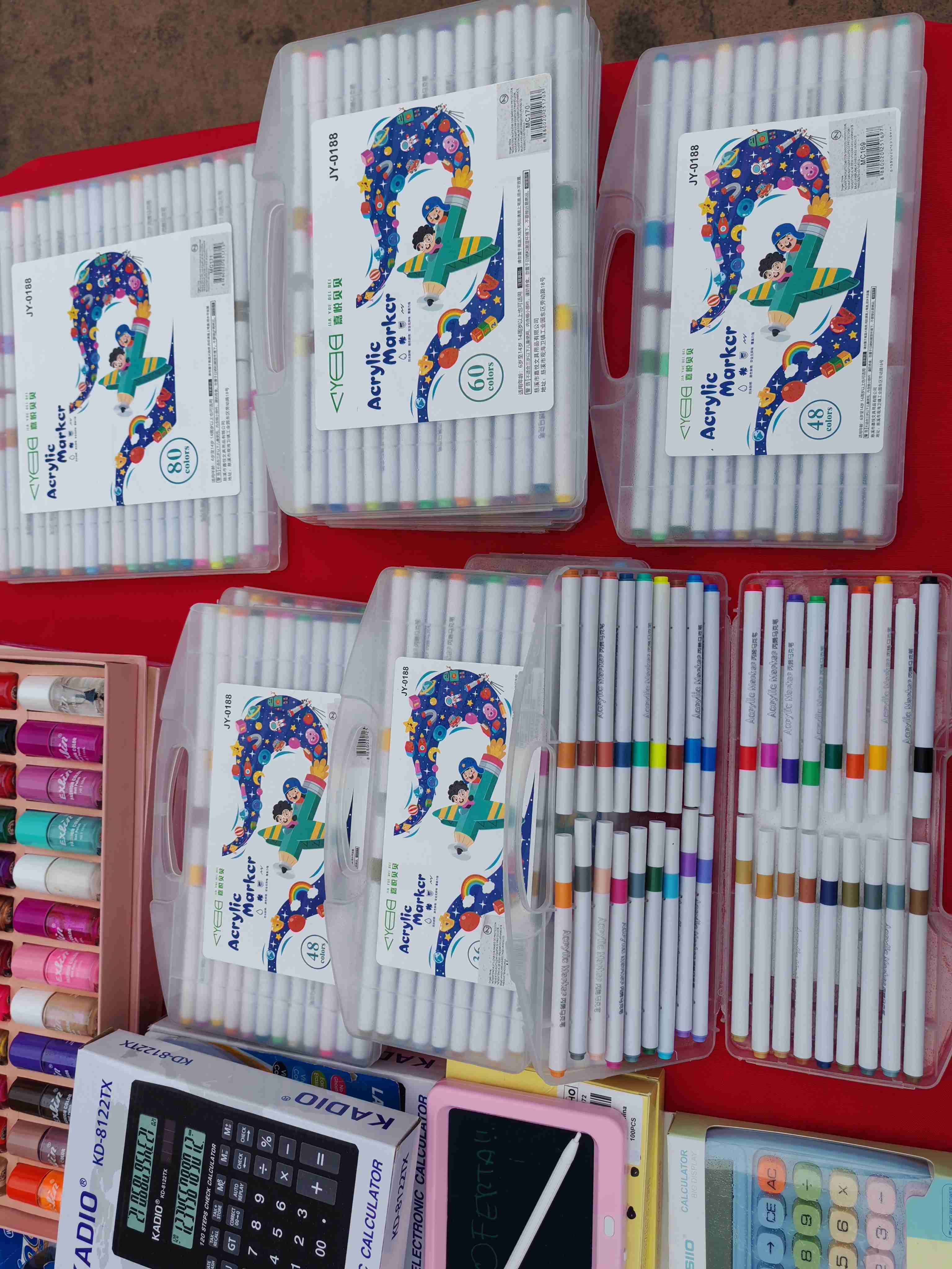 Set de marcadores acrílicos 24 colores - miniatura 5