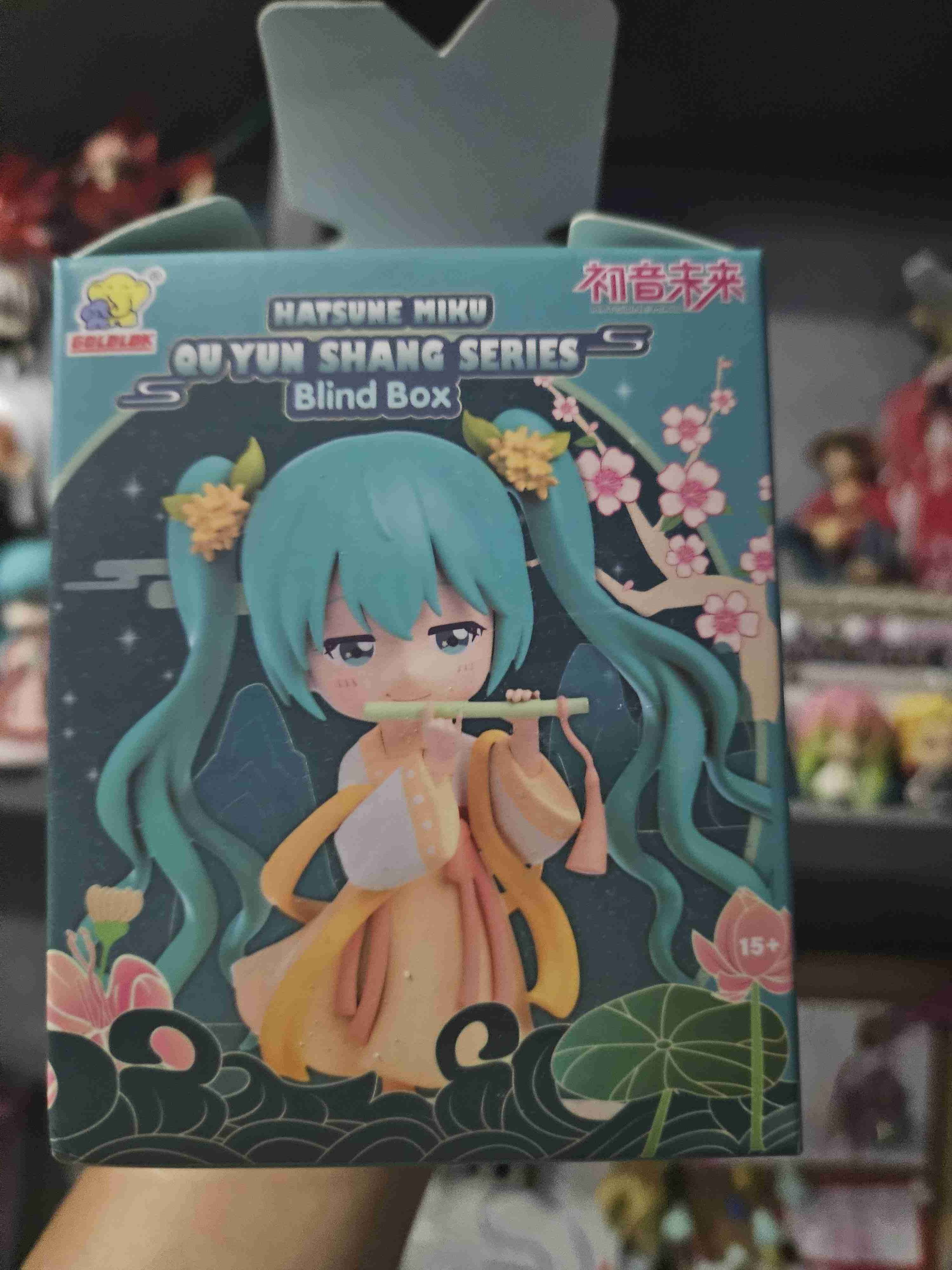 Figura de miku x miniso - miniatura 2