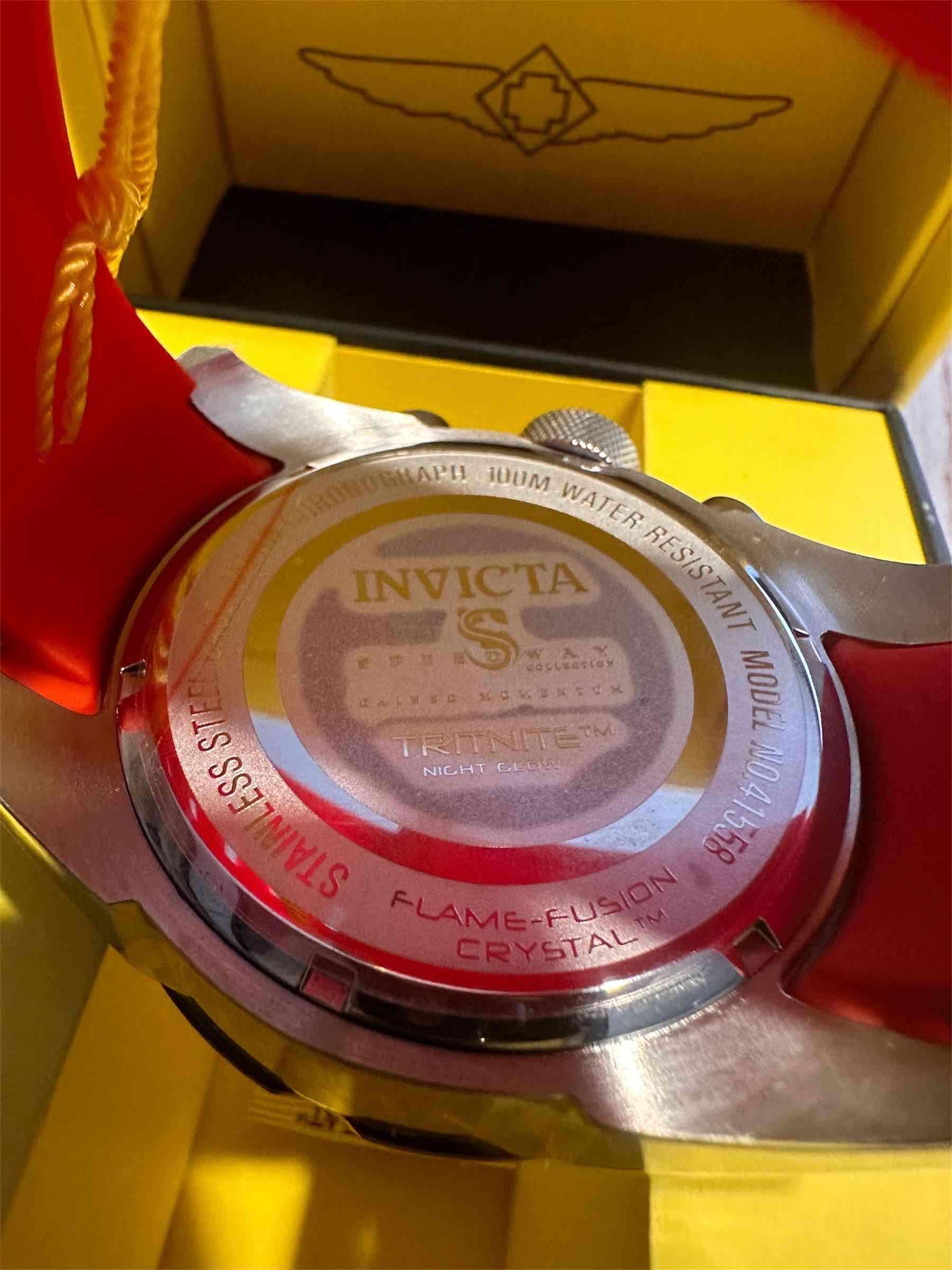 Reloj Invicta con correa roja - miniatura 5