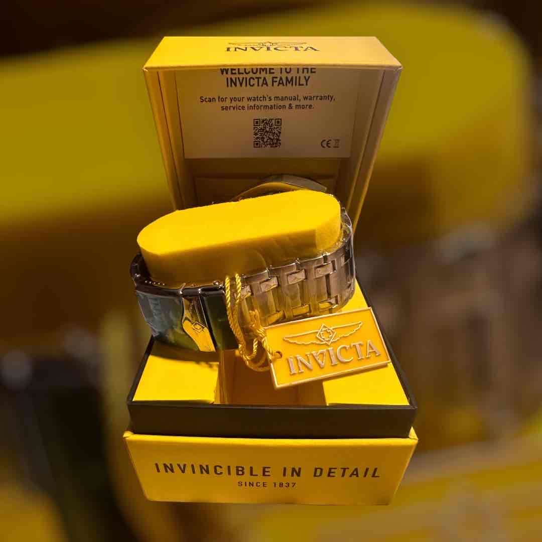 Reloj Invicta con caja original - miniatura 3