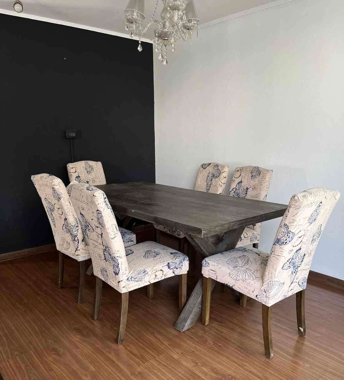 Juego de comedor con sillas