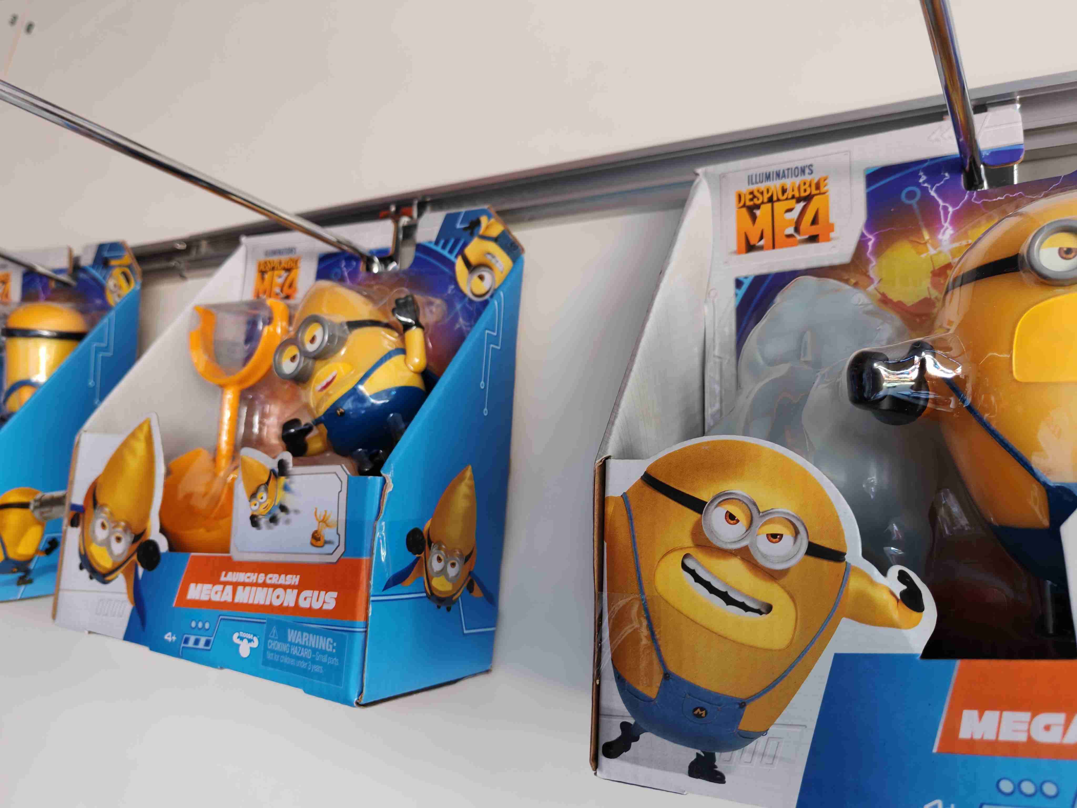 Juguete Mega Minion Gus de Despicable Me 4 - miniatura 6
