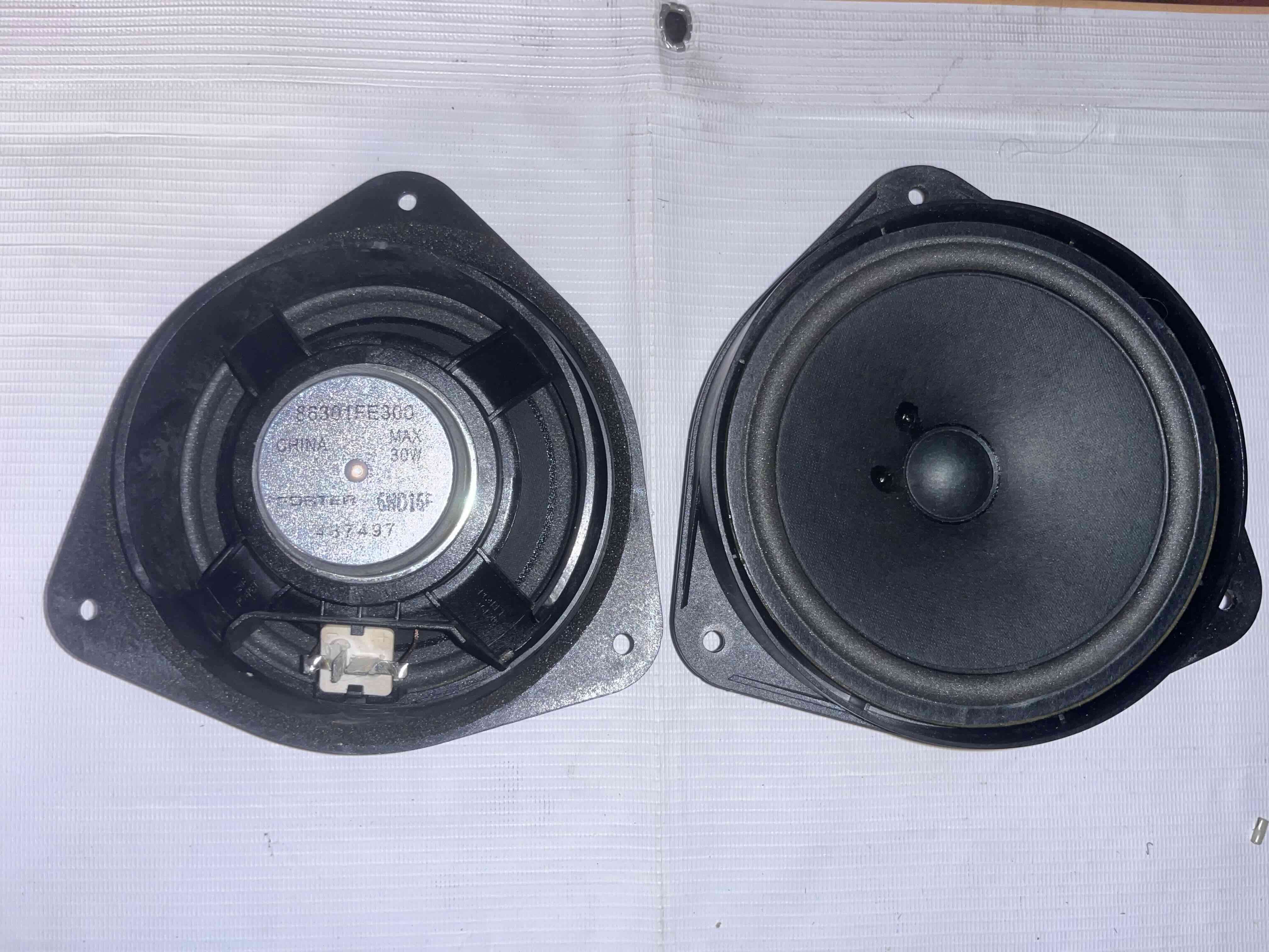 Parlantes redondos para auto 16cm - miniatura 3