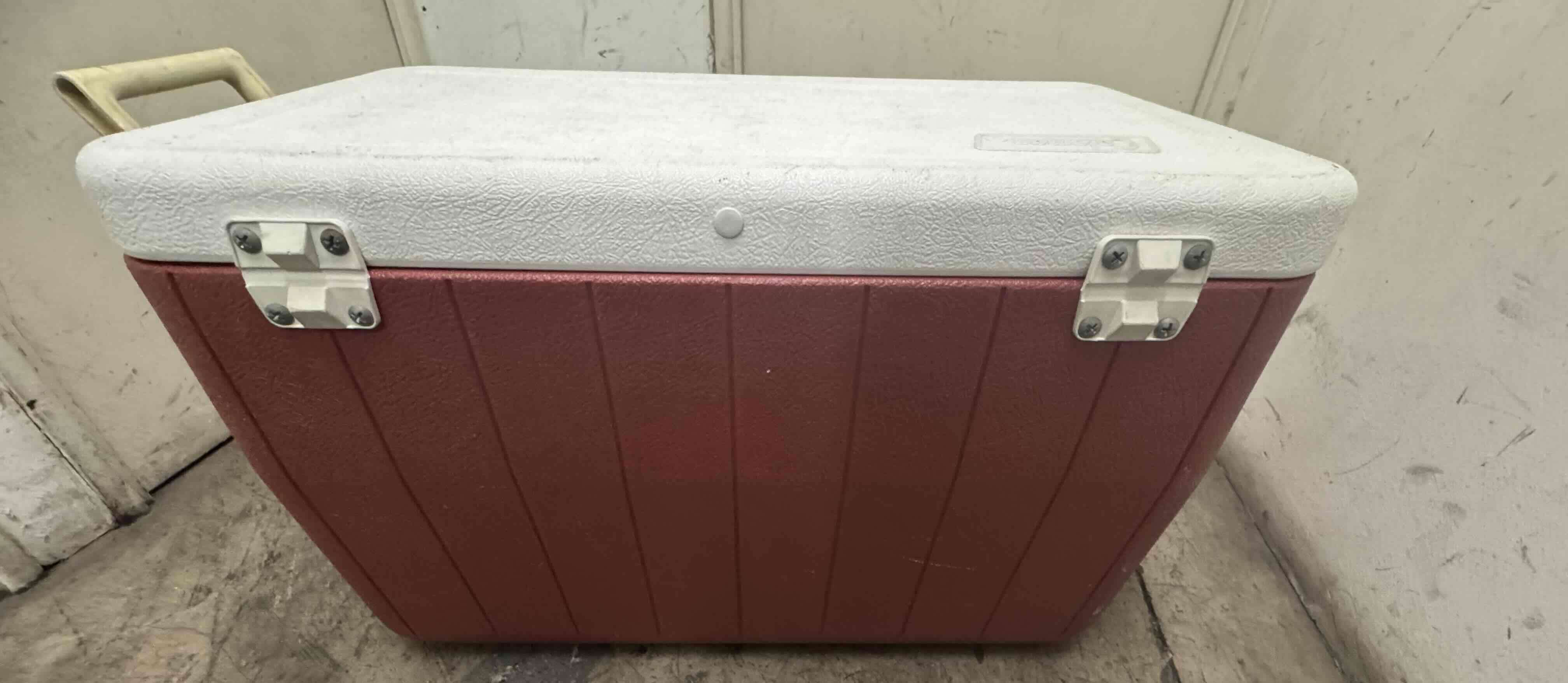 Cooler térmico Coleman rojo 45 li - miniatura 6