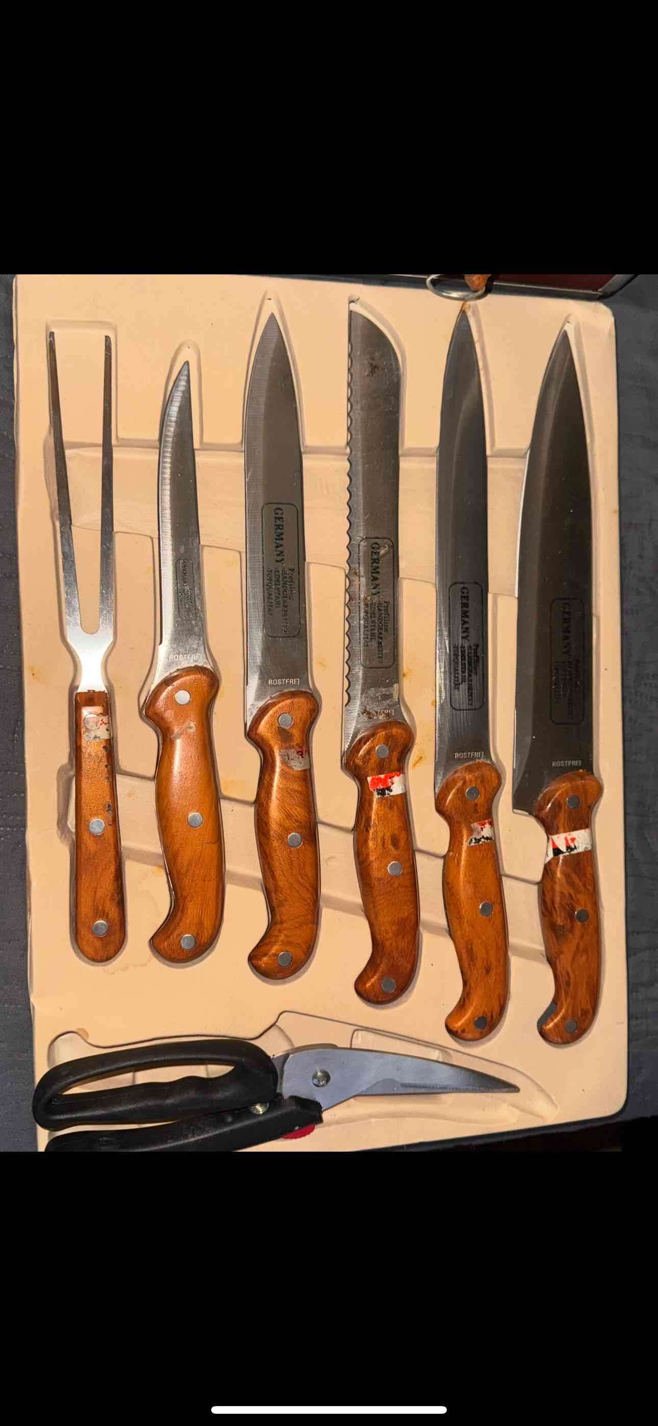 Set de cuchillos en estuche parrillero - miniatura 2