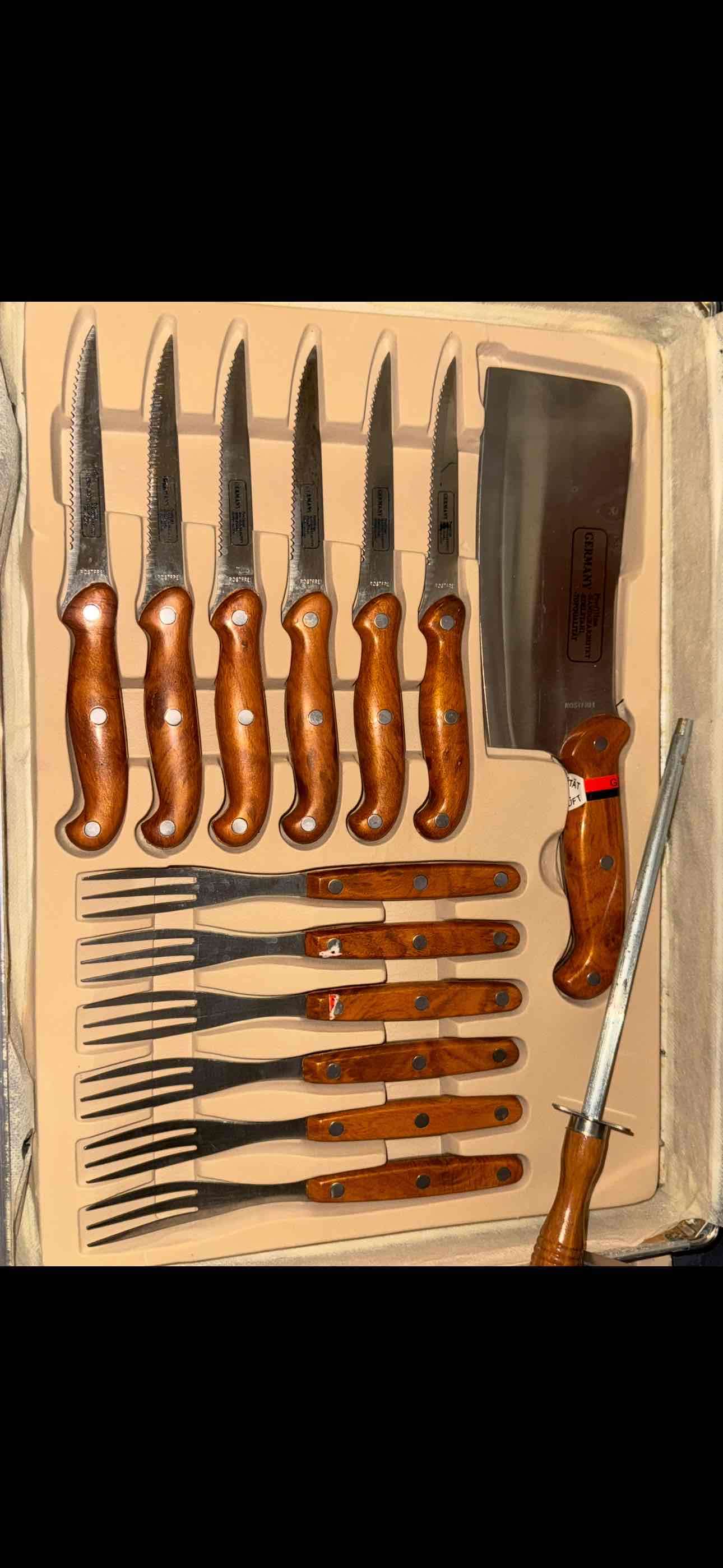 Set de cuchillos en estuche parrillero - miniatura 5