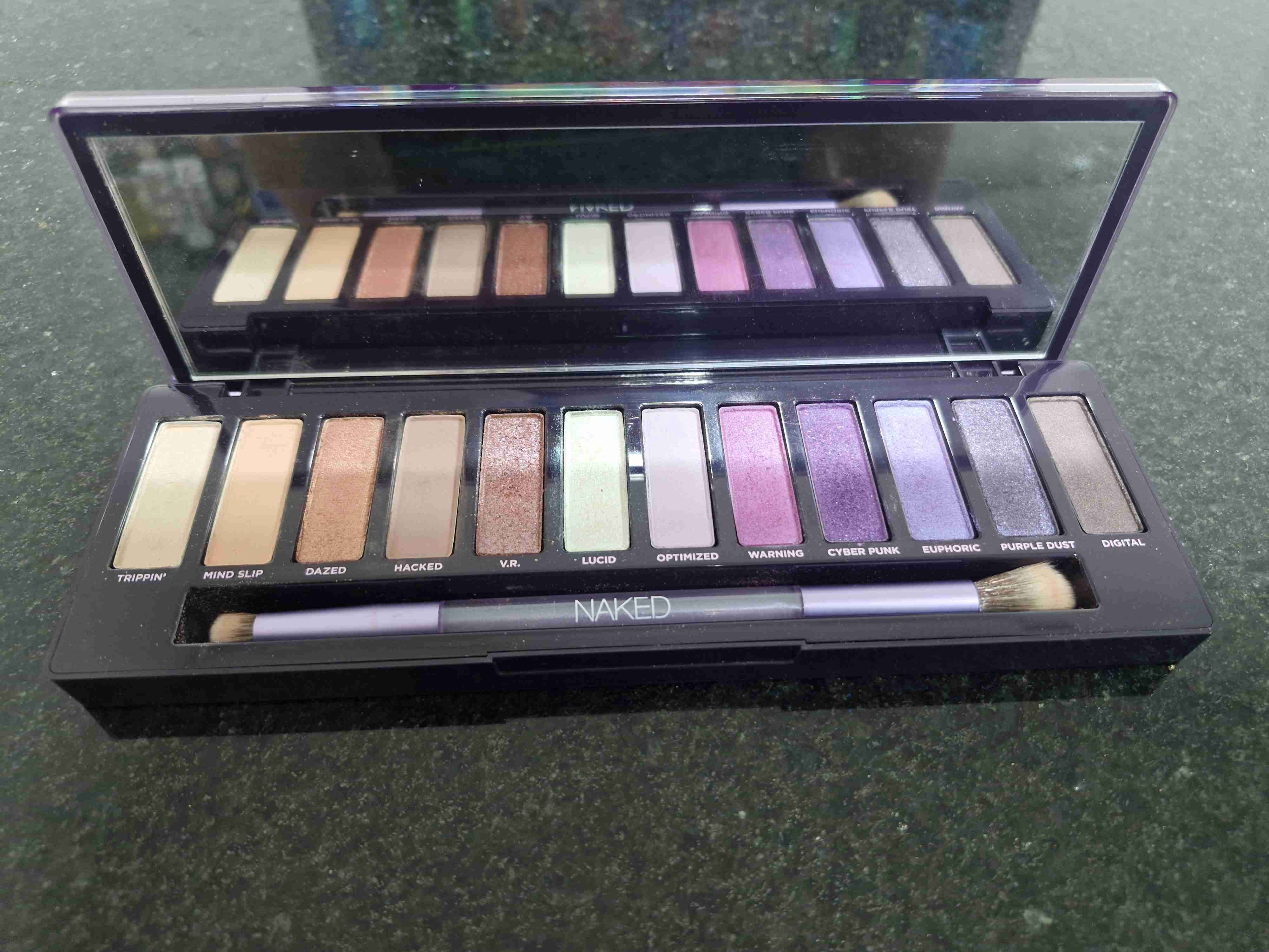 Paleta sombras Naked Ultraviolet - miniatura 2