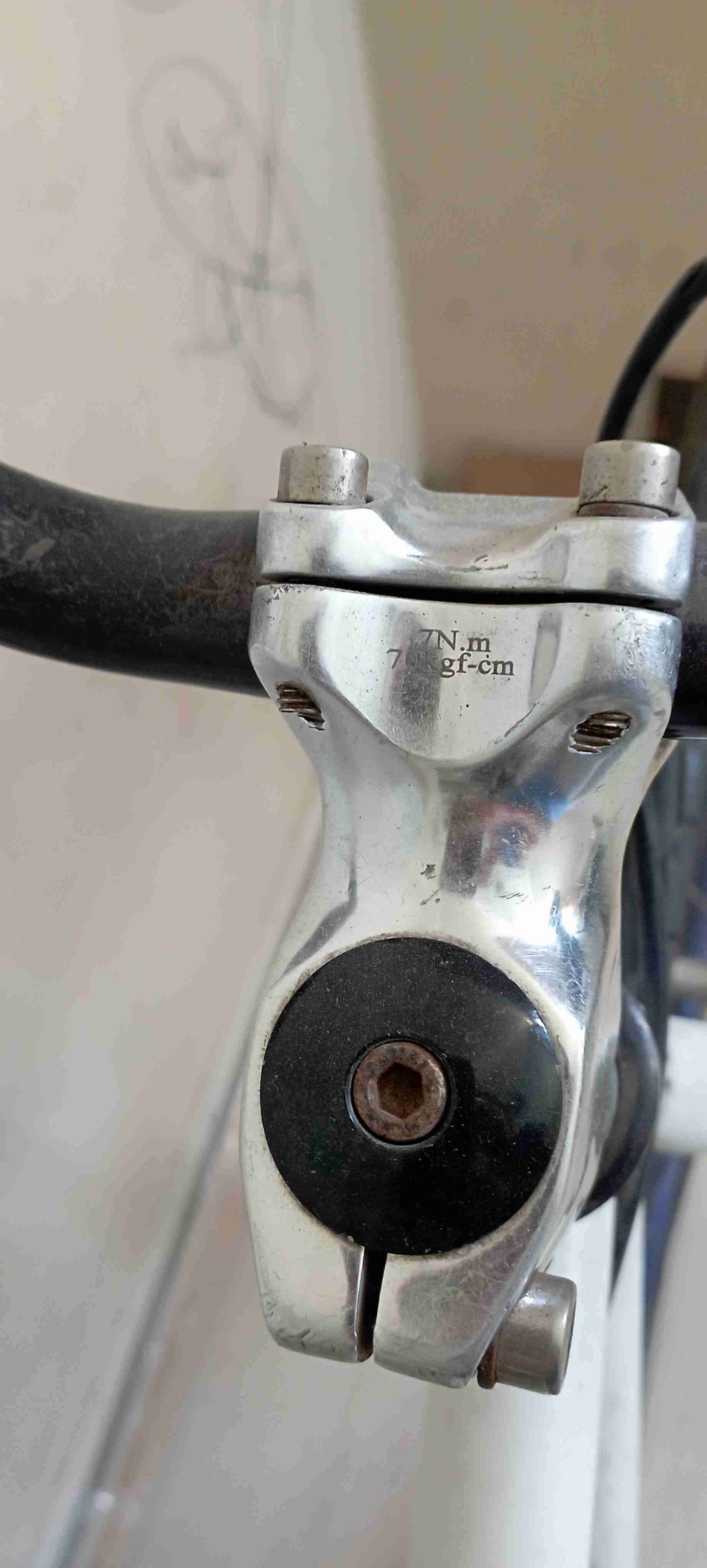 Bicicleta urbana color blanco - miniatura 3