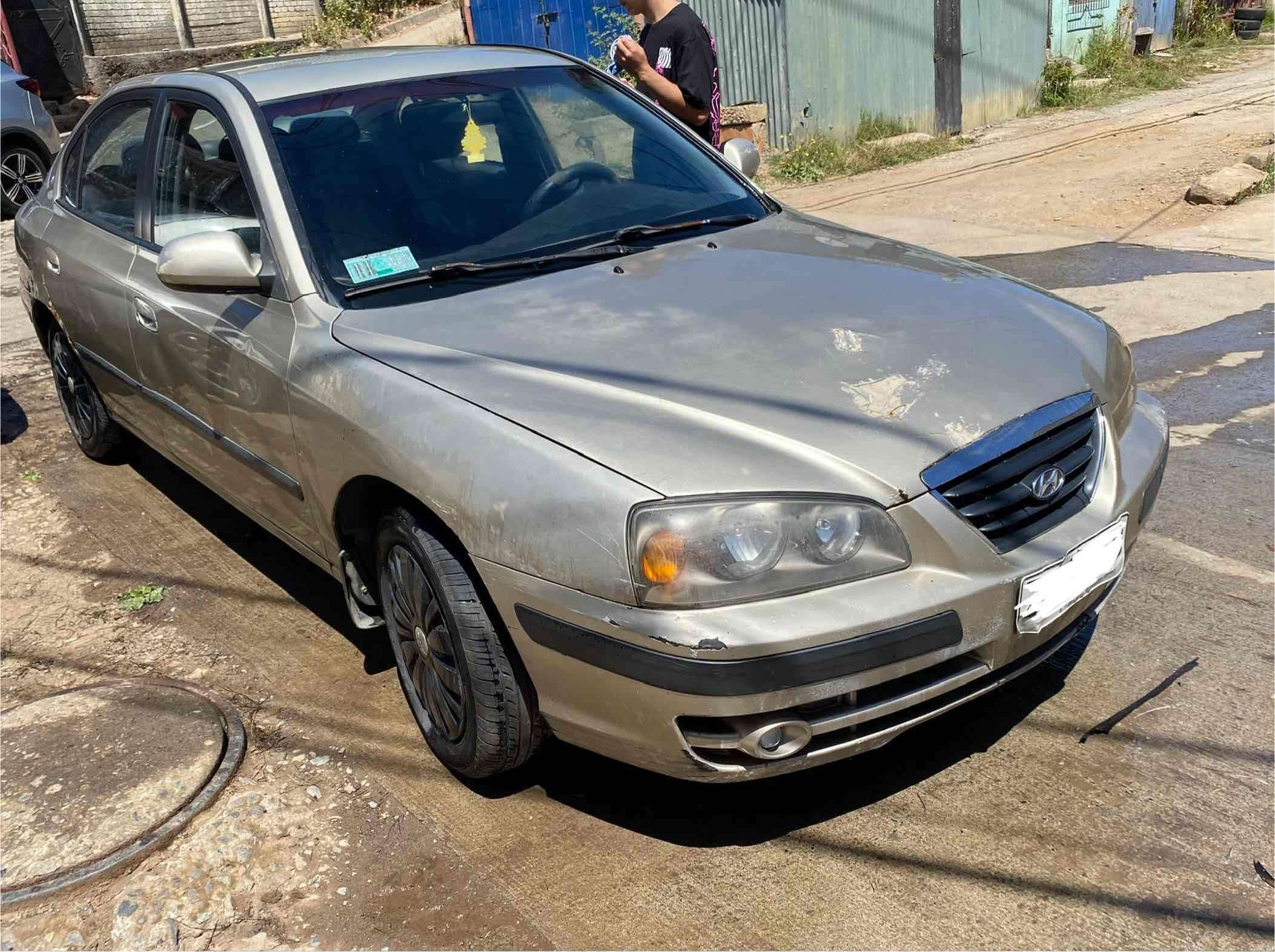 Hyundai Elantra 2006 para reparación - miniatura 4