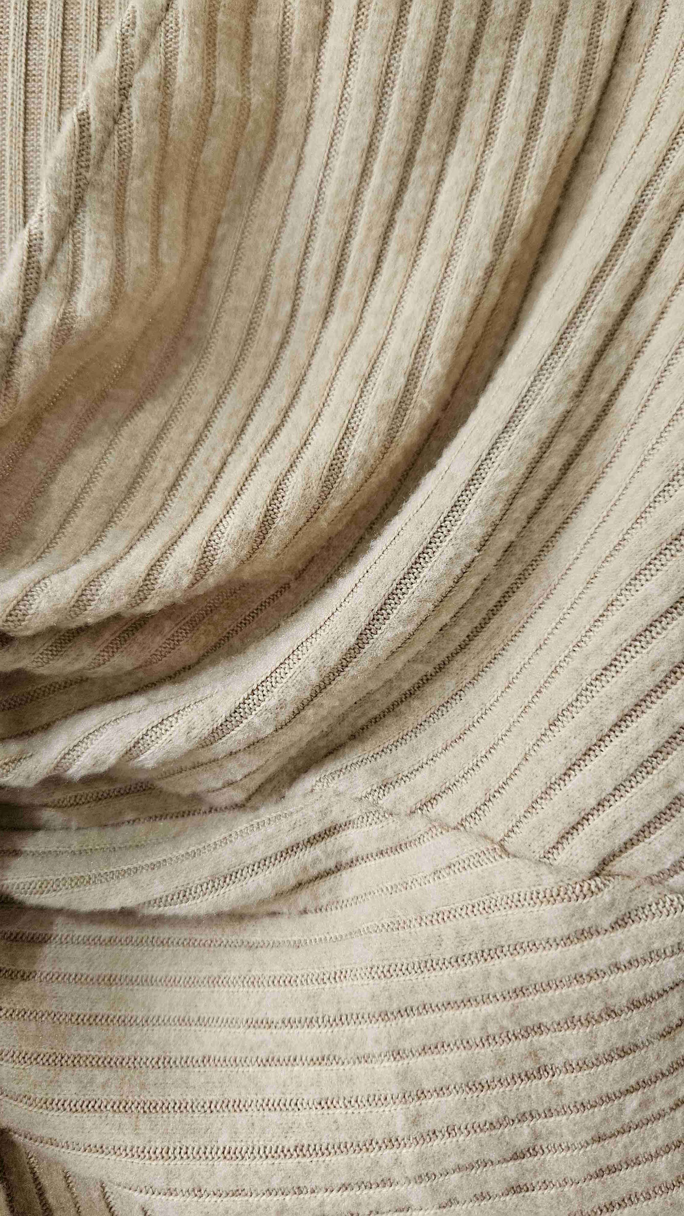 Polera beige Shein con nudo - miniatura 2