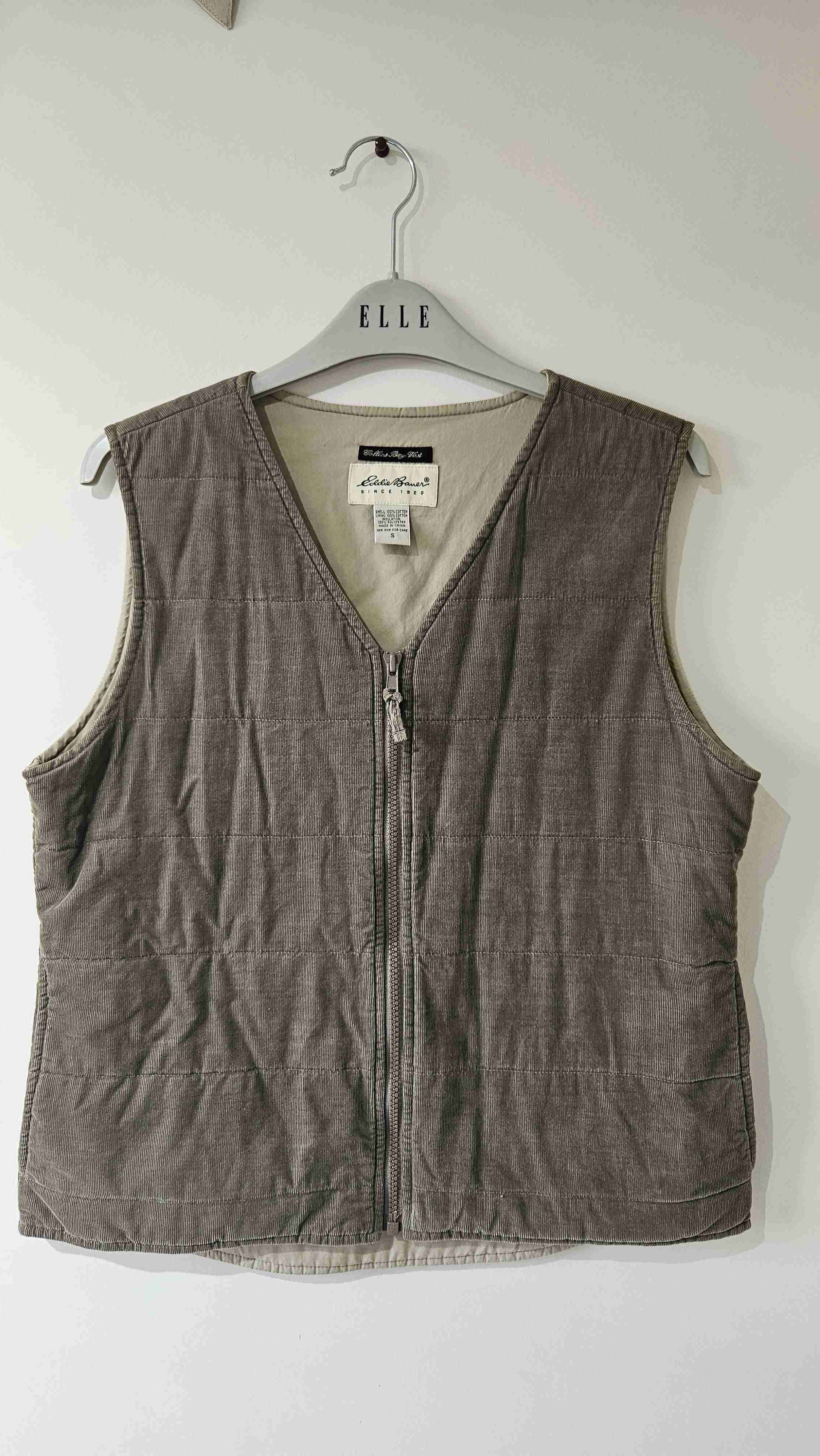 Chaleco café sin mangas