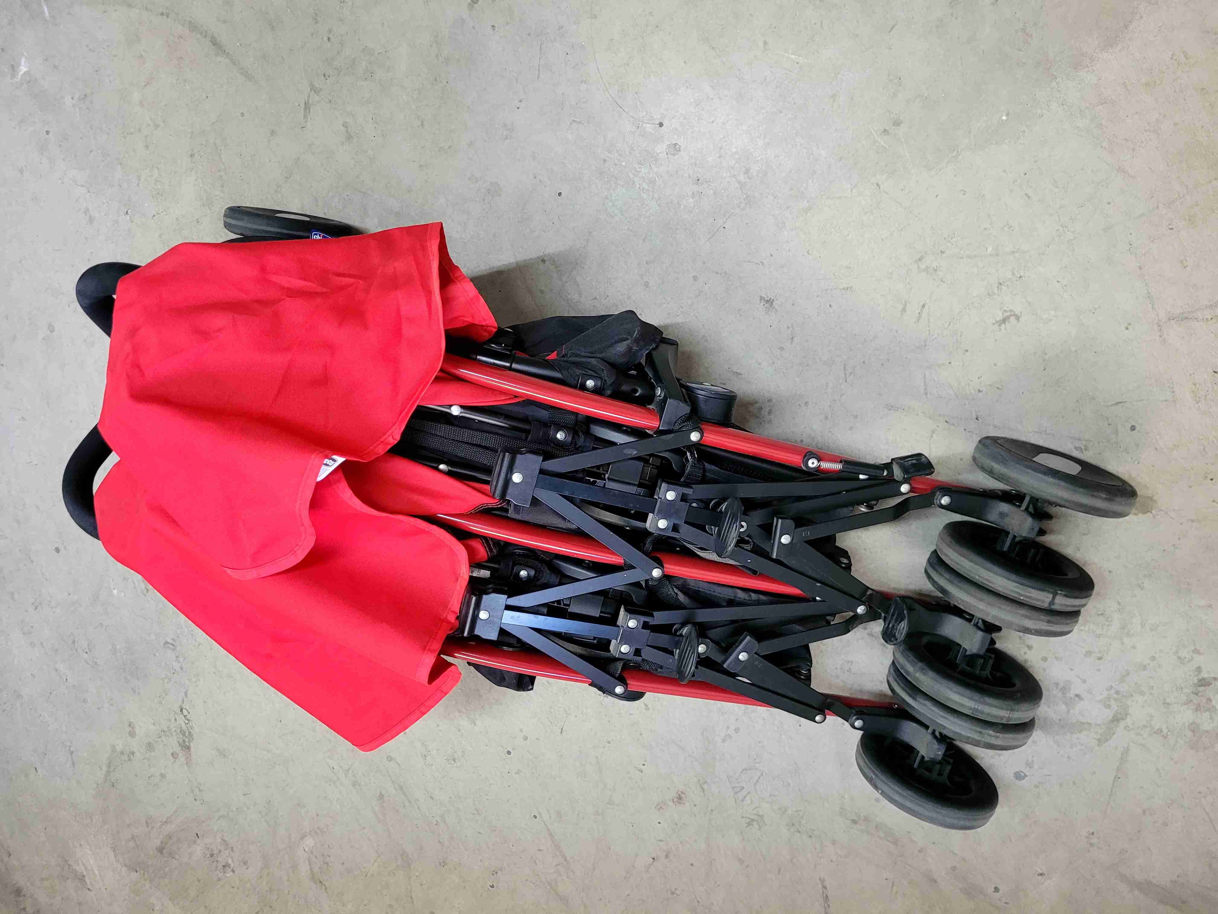 Coche doble rojo y negro Chicco - miniatura 6