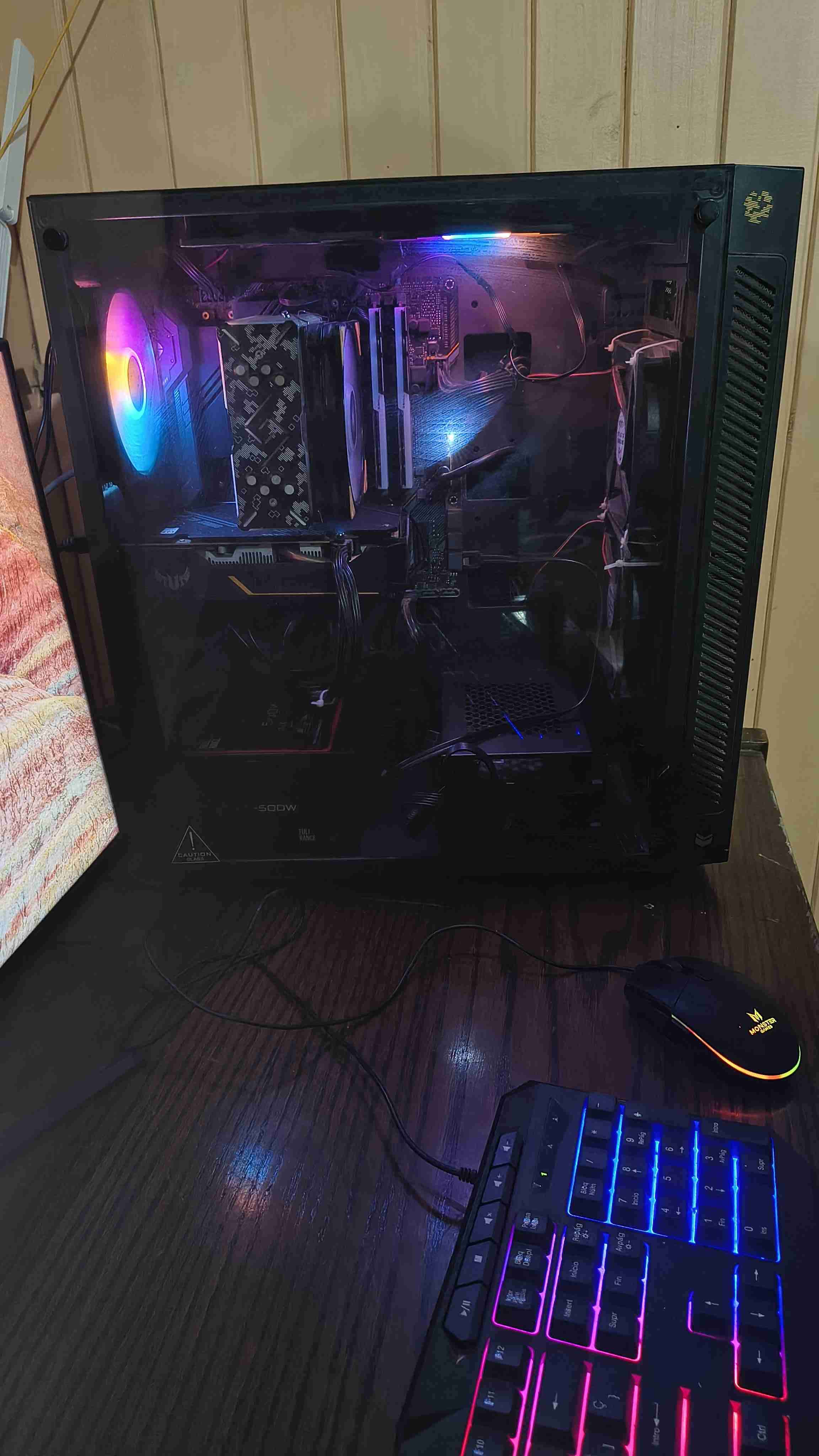 Monitor LED gear24,5 ,+torre 16gb ram,4gb t video - miniatura 3