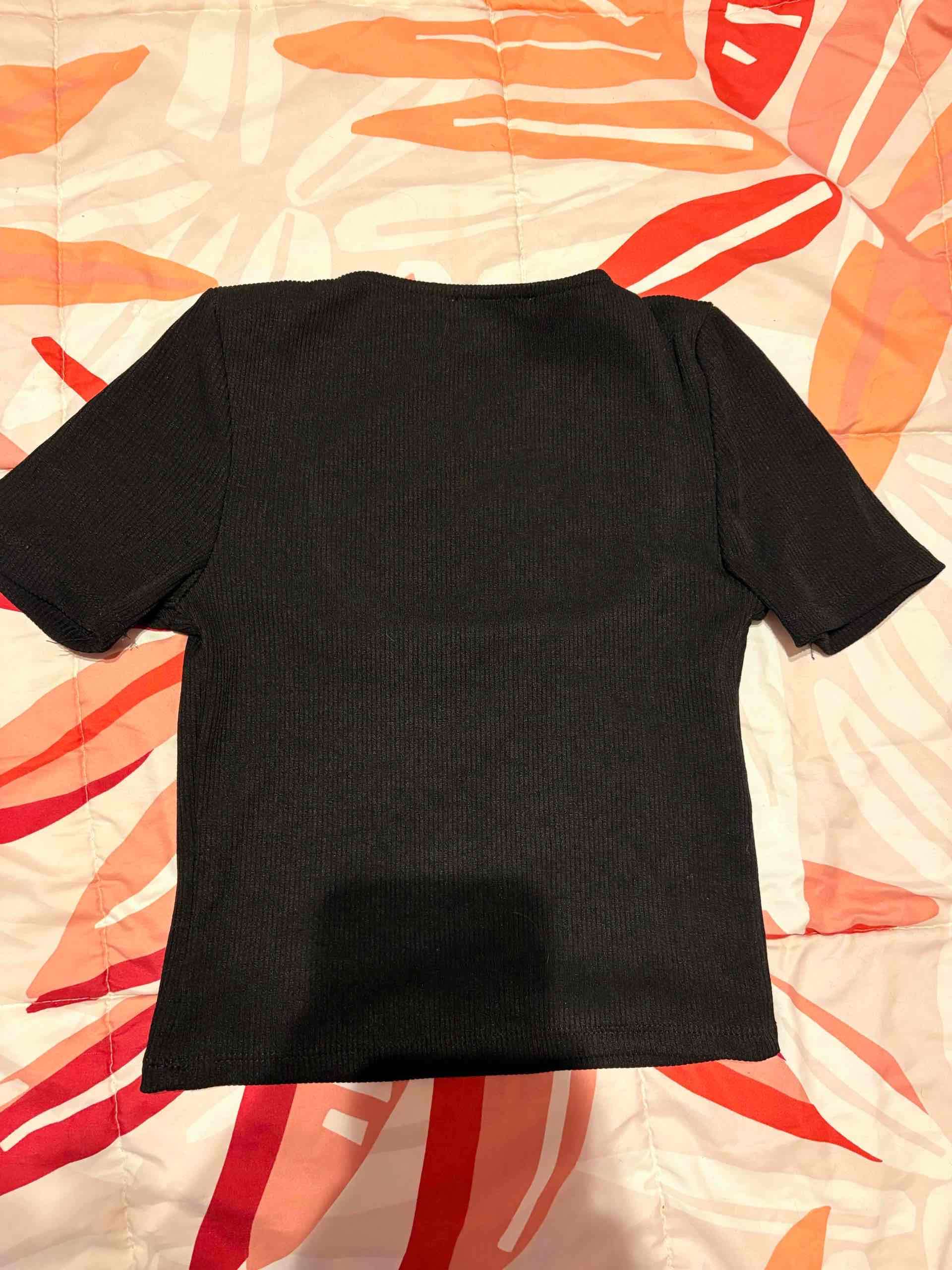 Polera cuello cuadrado - miniatura 3