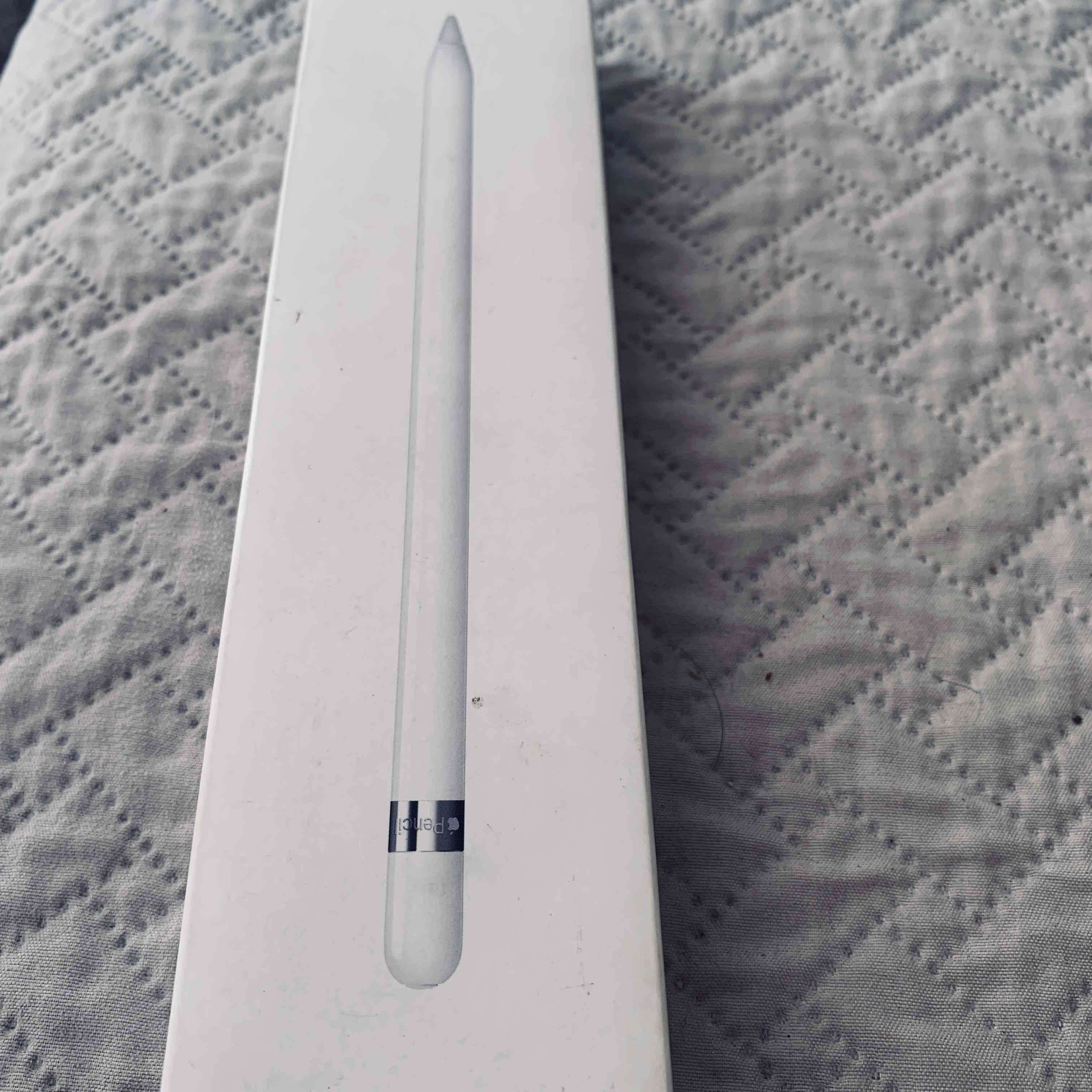 Apple Pencil en caja original - miniatura 2