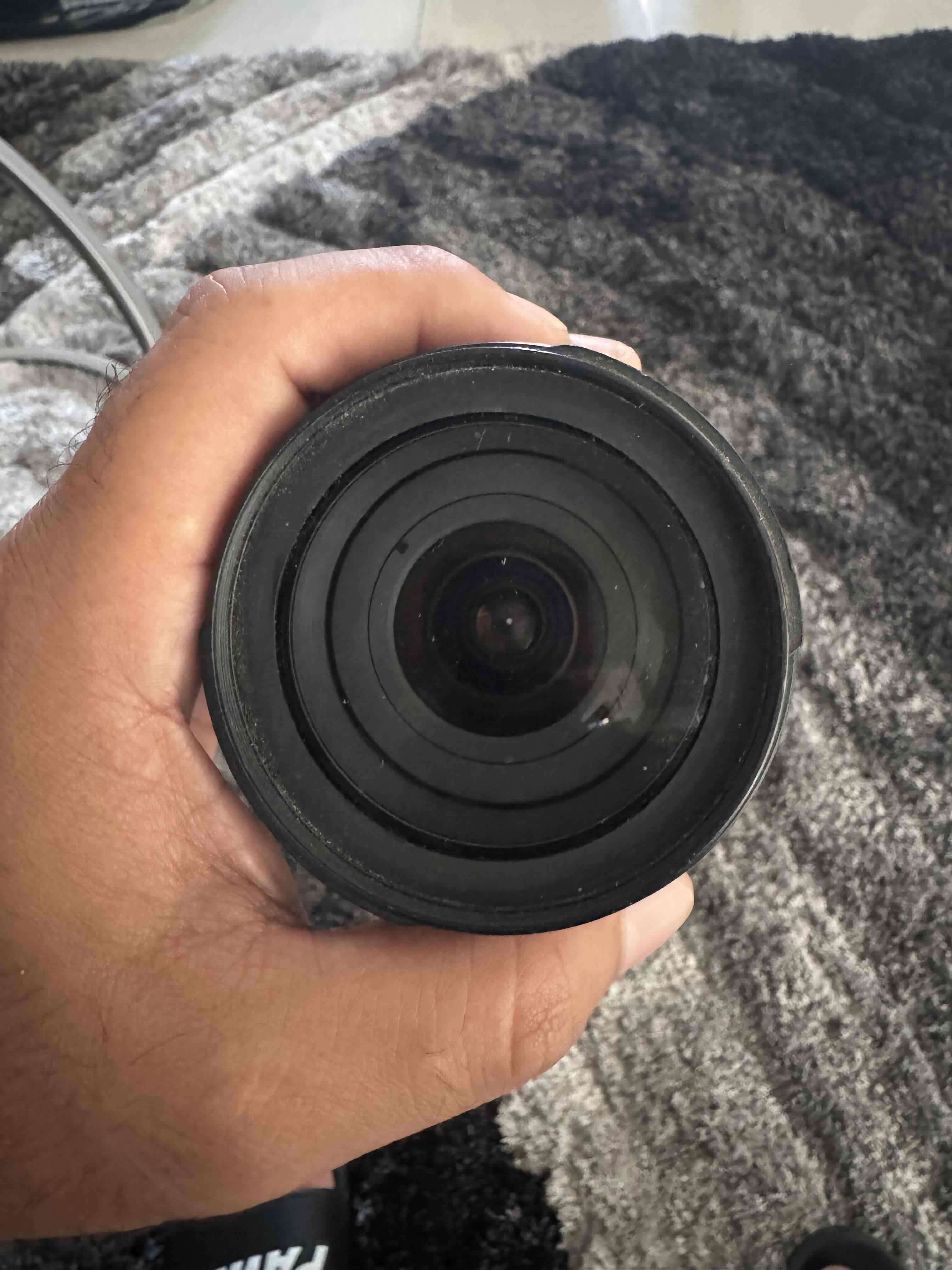 Lente Nikon AF-S NIKKOR 18-70mm - miniatura 2