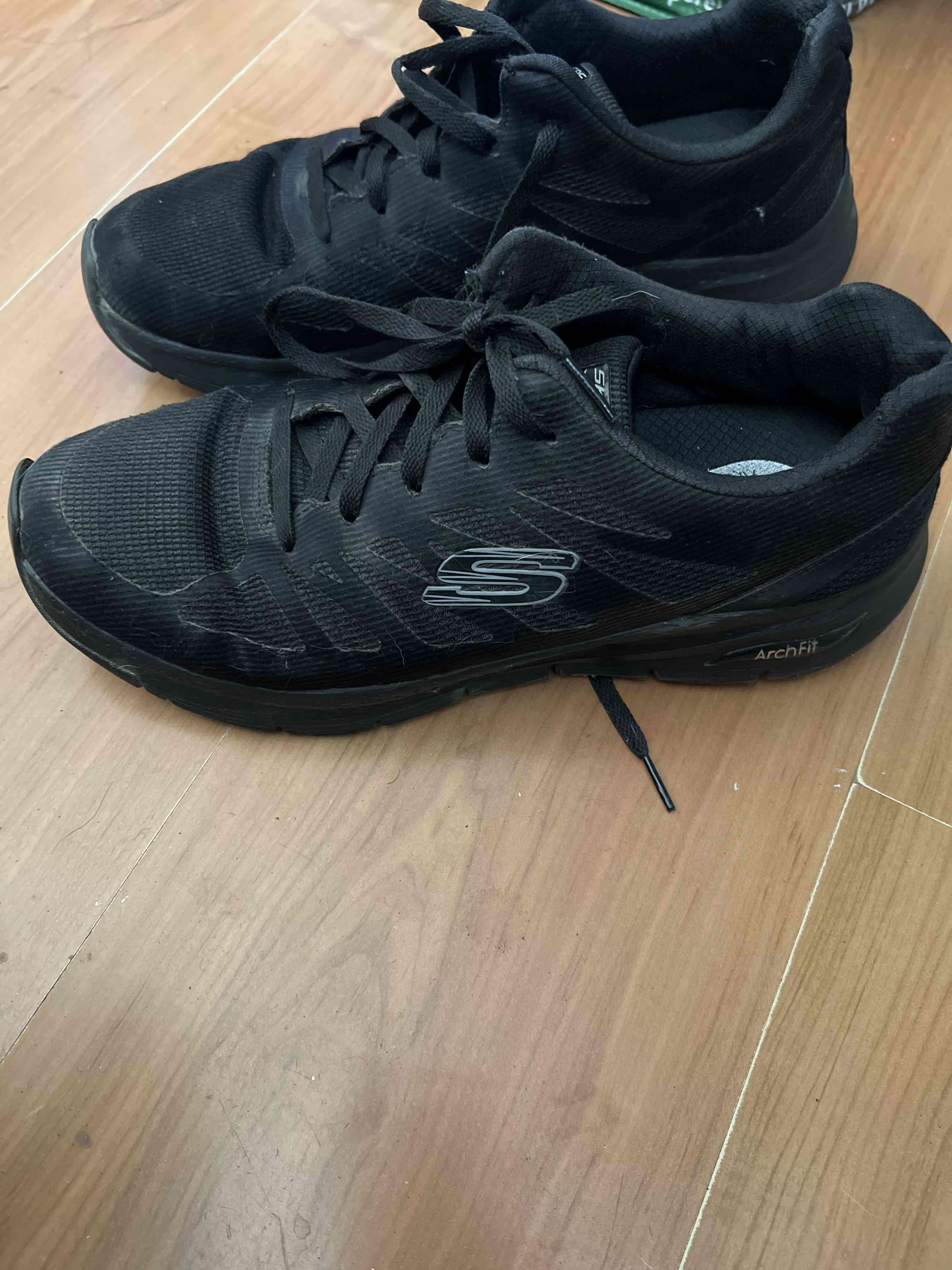 Zapatilla negra deportiva - miniatura 5