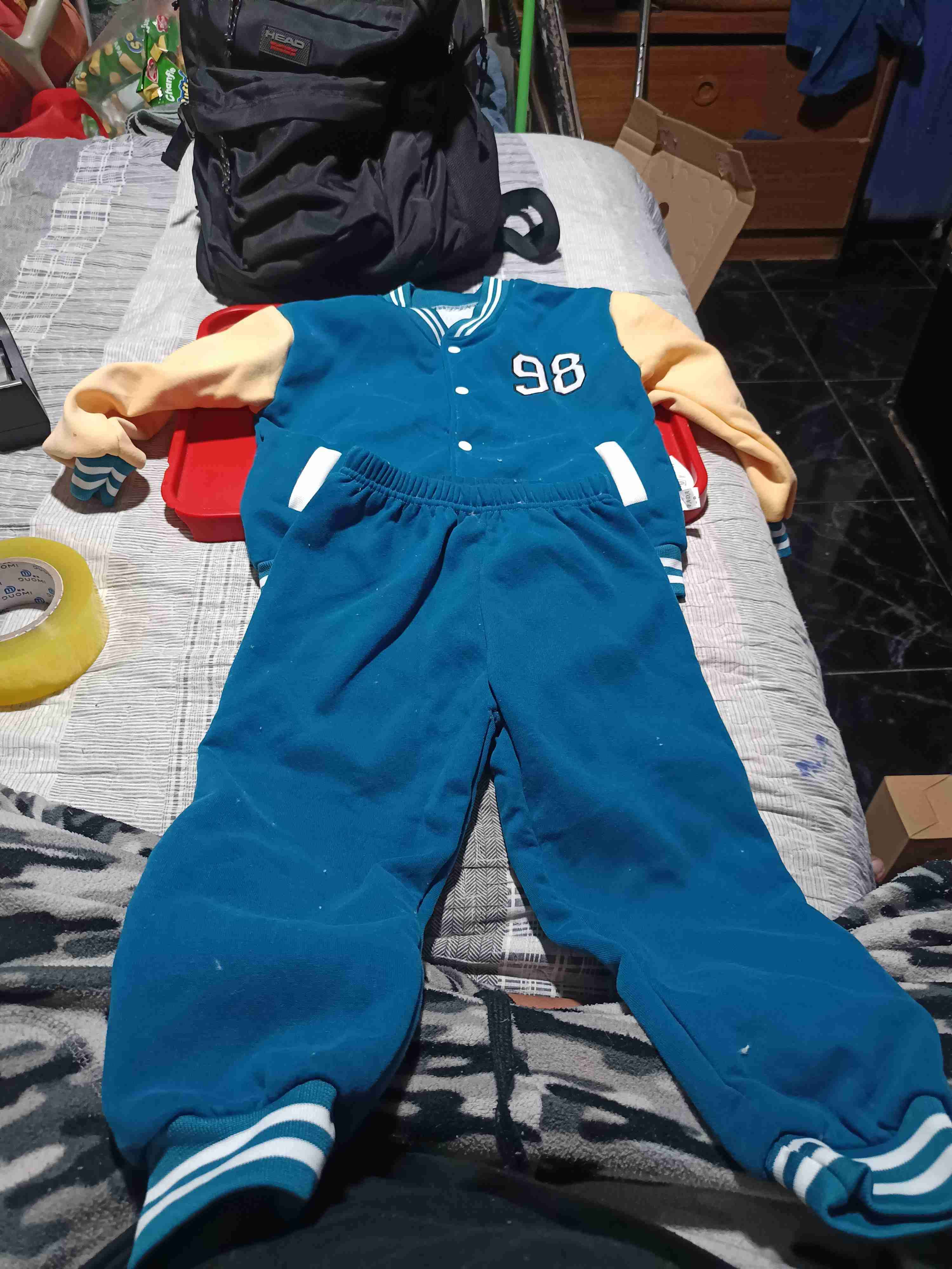 Conjunto deportivo infantil azul