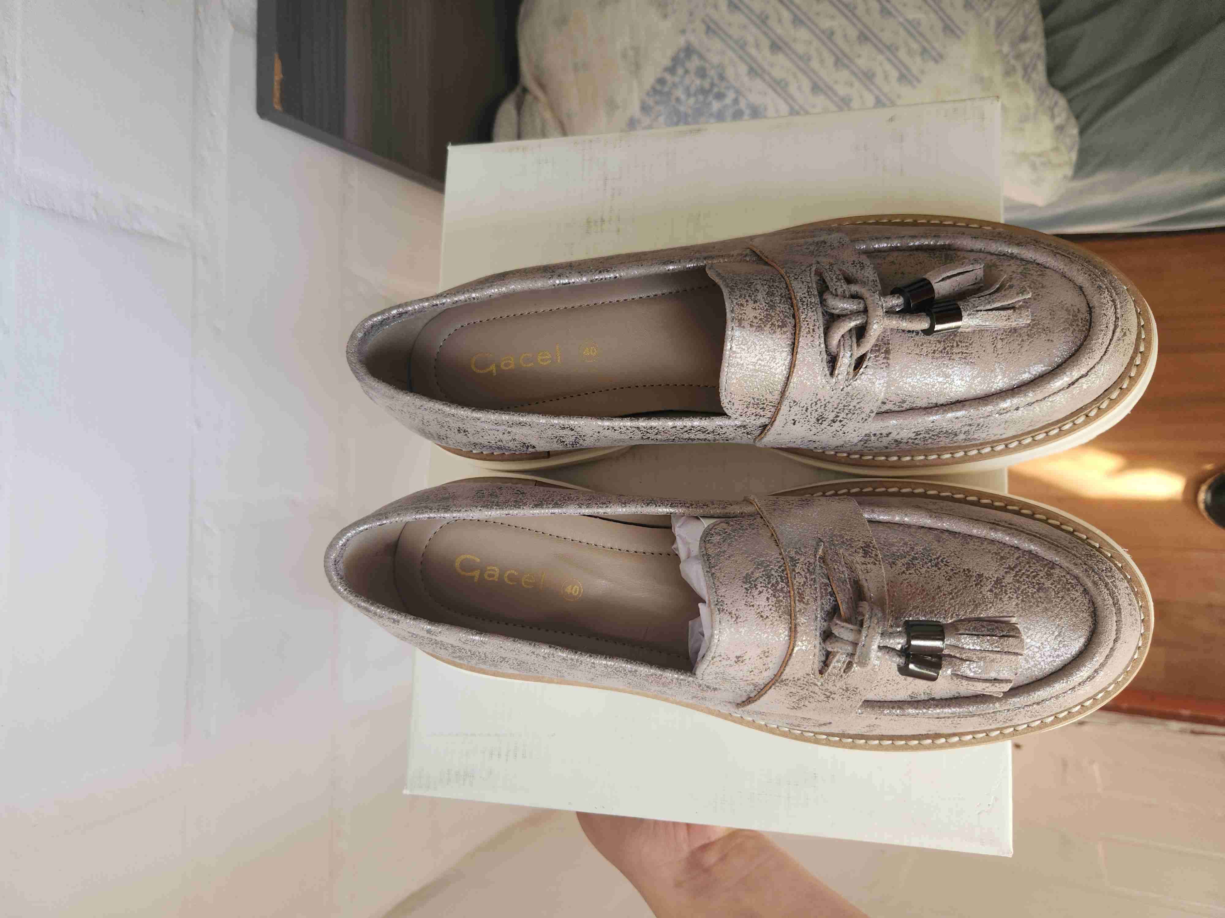 Mocasines metálicos en excelente estado - miniatura 2