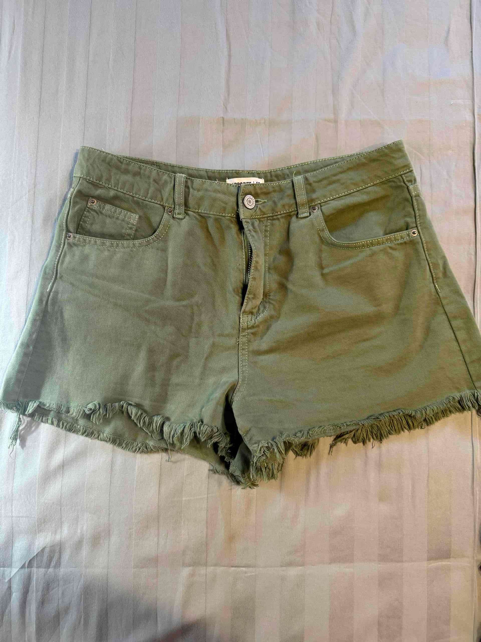 Falda y shorts - miniatura 3