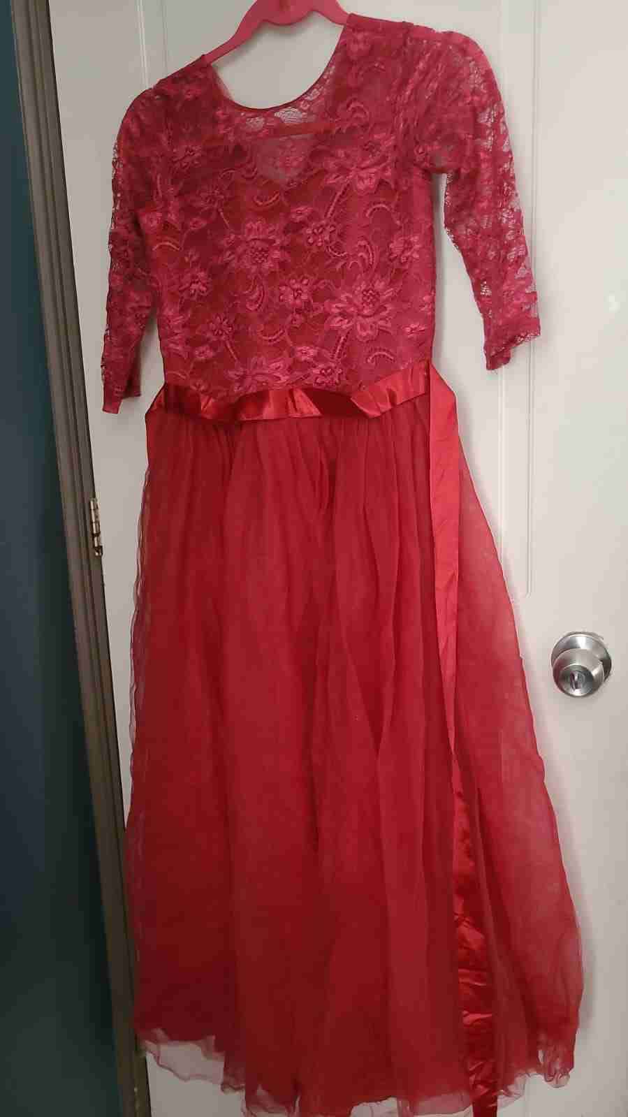 Vestido de encaje rojo elegante