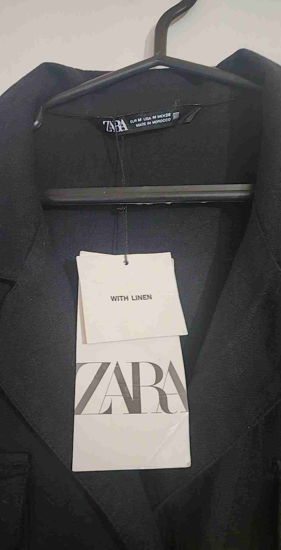 Enterito negro con botones - miniatura 2