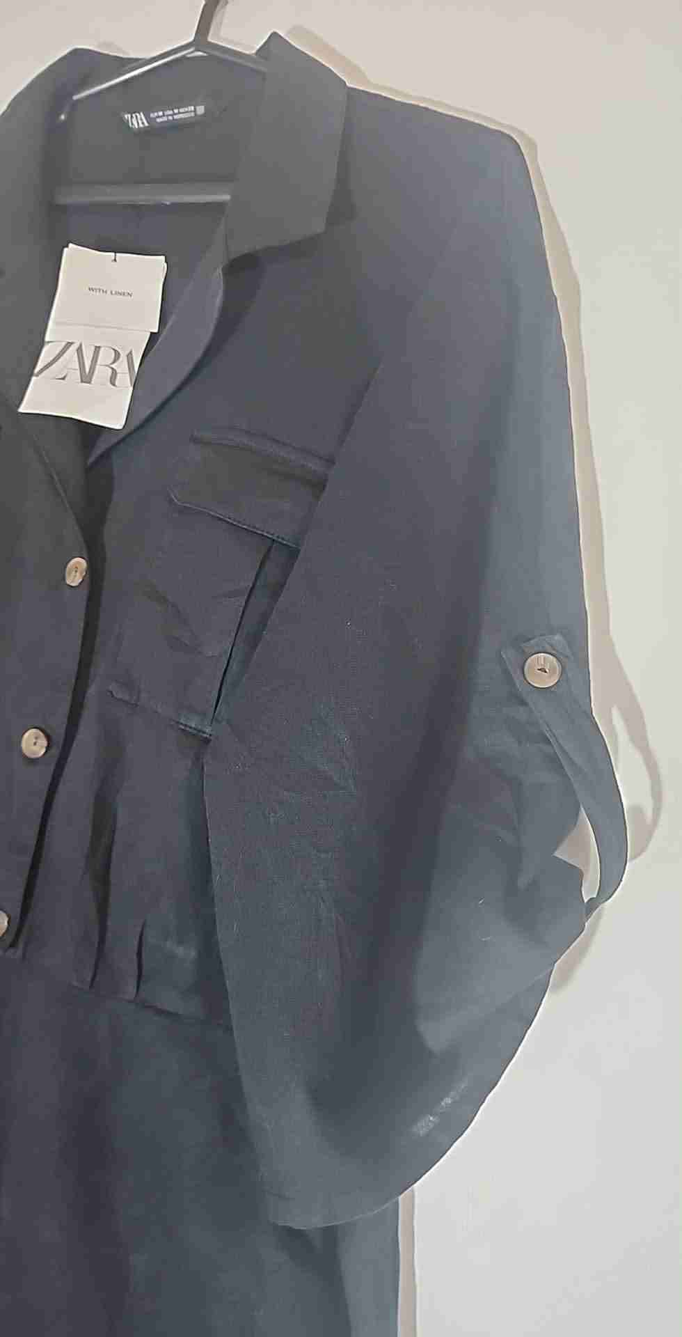 Enterito negro con botones - miniatura 3