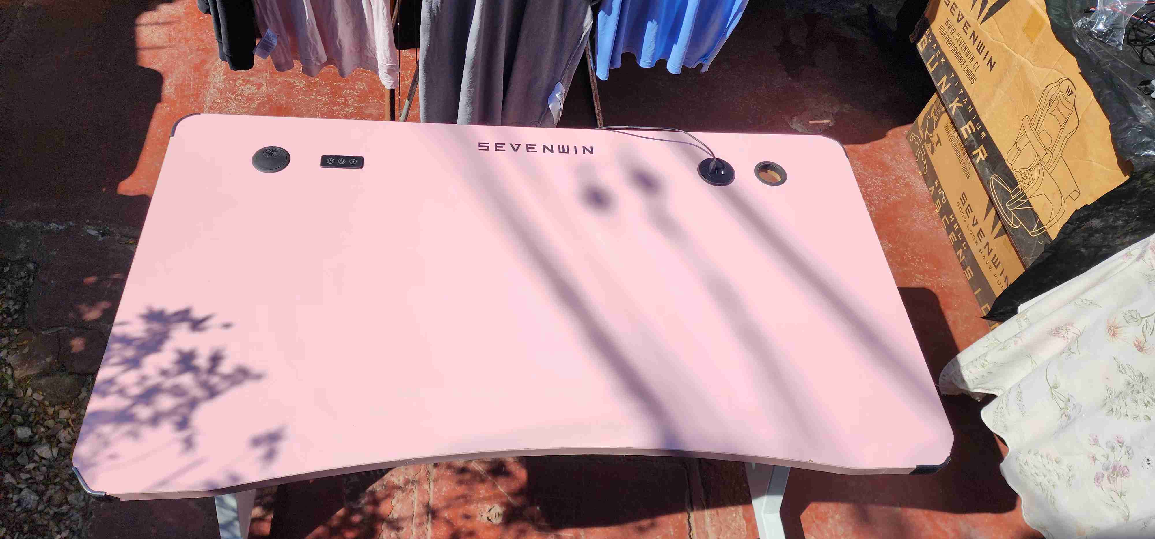 Escritorio gamer RGB rosa - miniatura 5