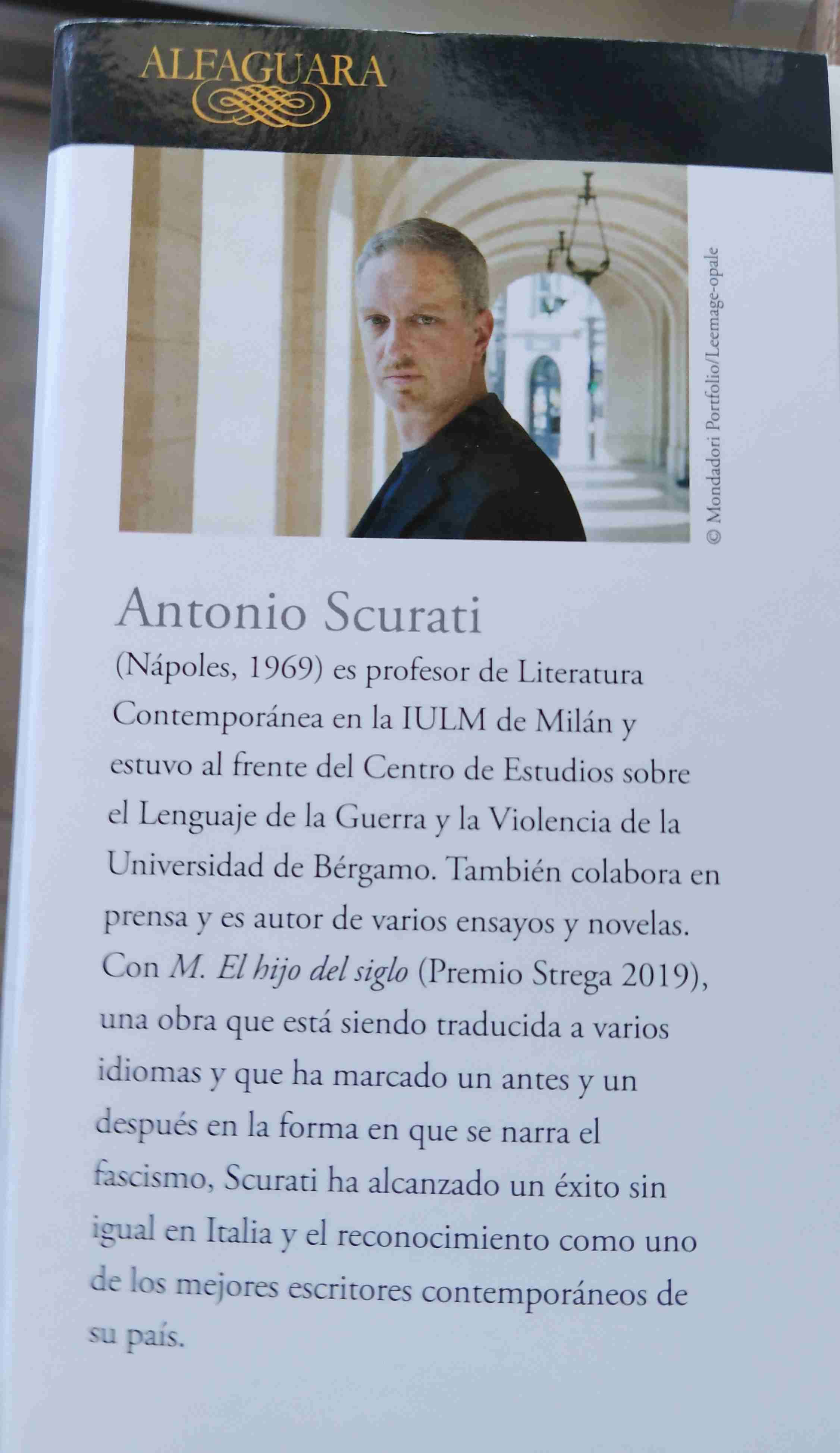 Libro 'M El Hijo del Siglo' edición Grande. - miniatura 3