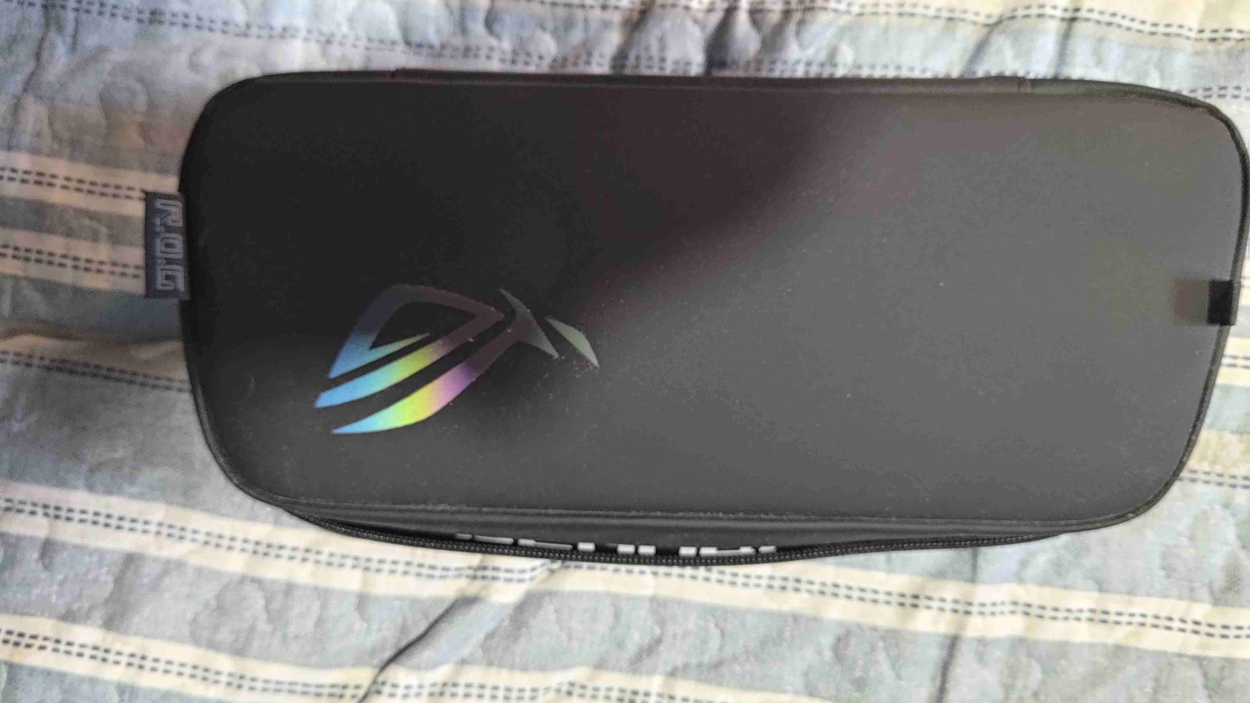 Consola portátil ROG Xtreme - miniatura 3