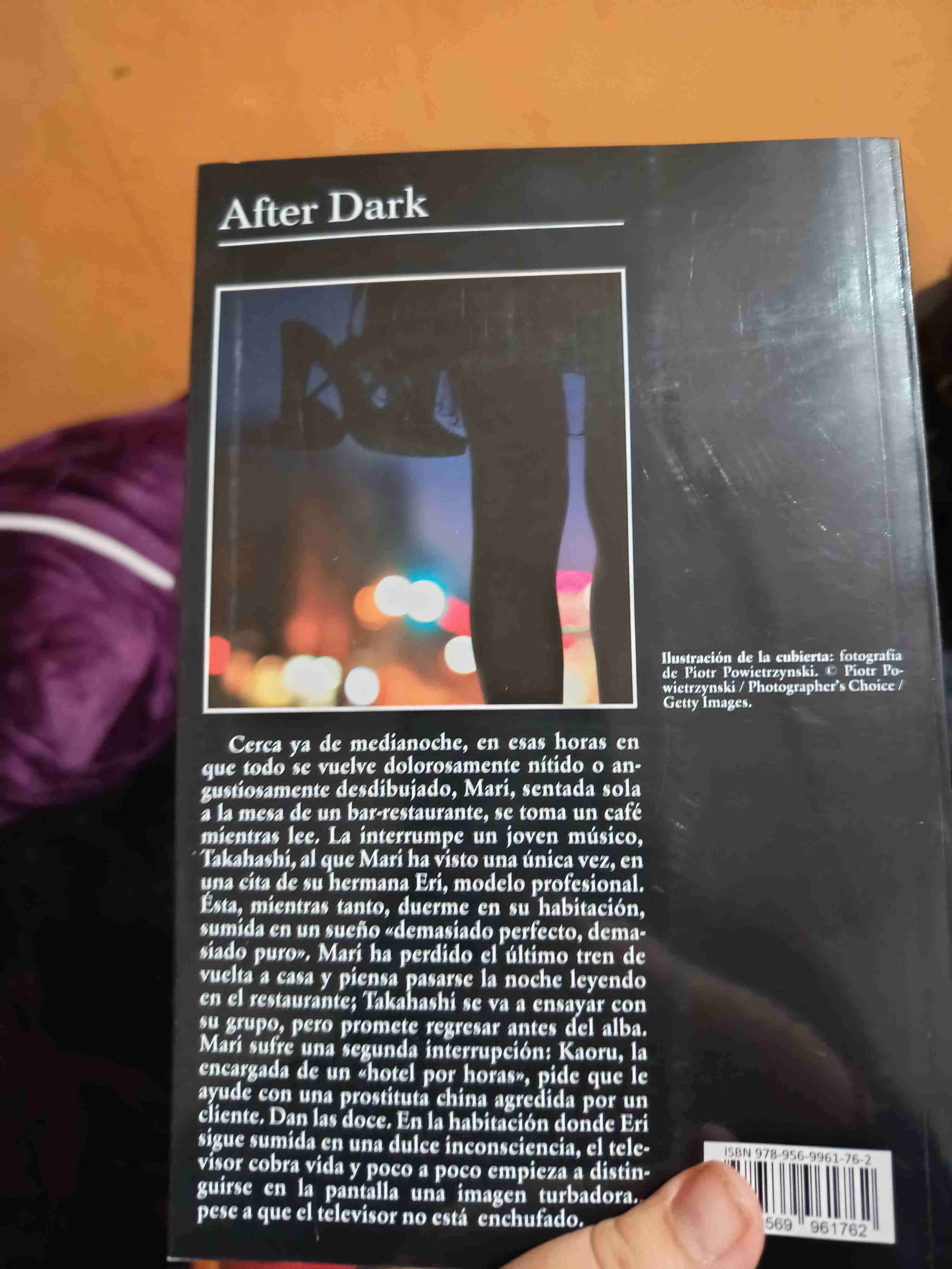 Libro 'After Dark' de Murakami - miniatura 2