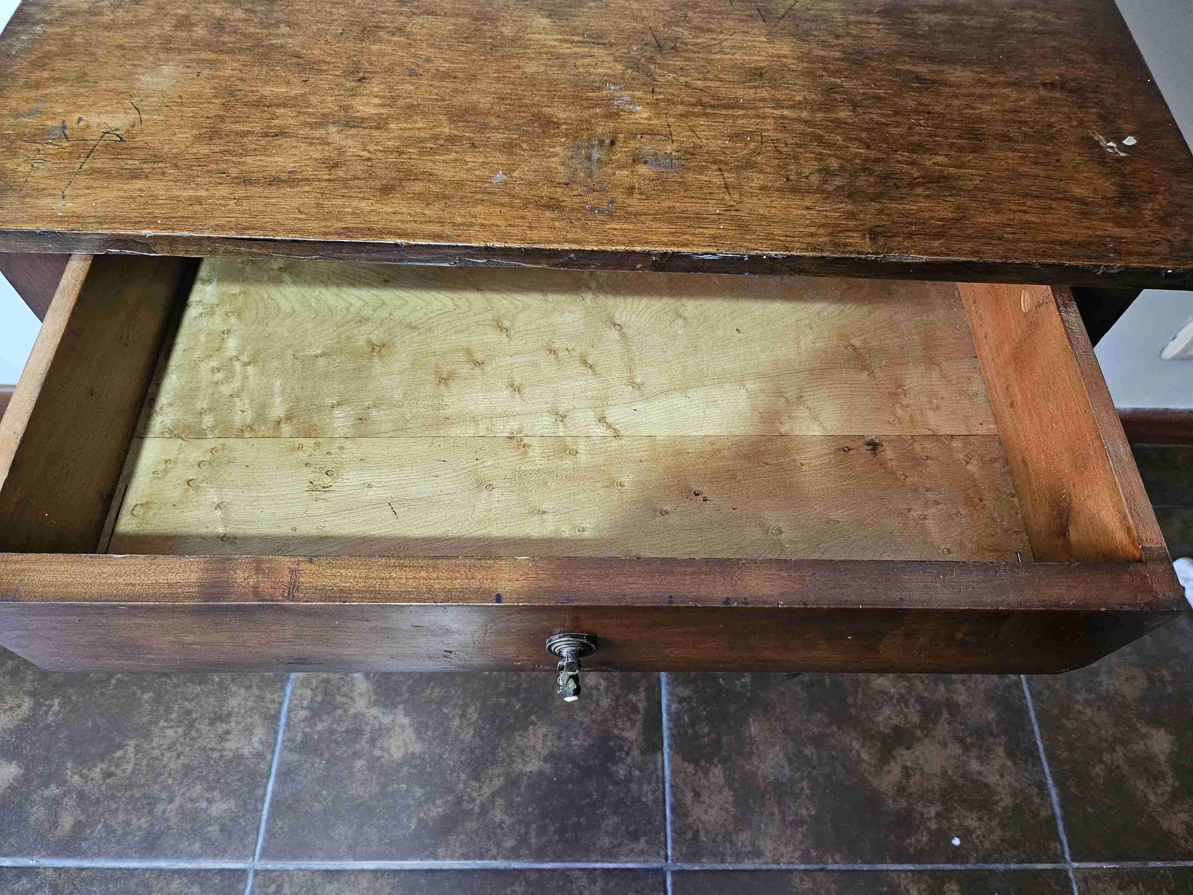 Mesa auxiliar madera vintage - miniatura 2