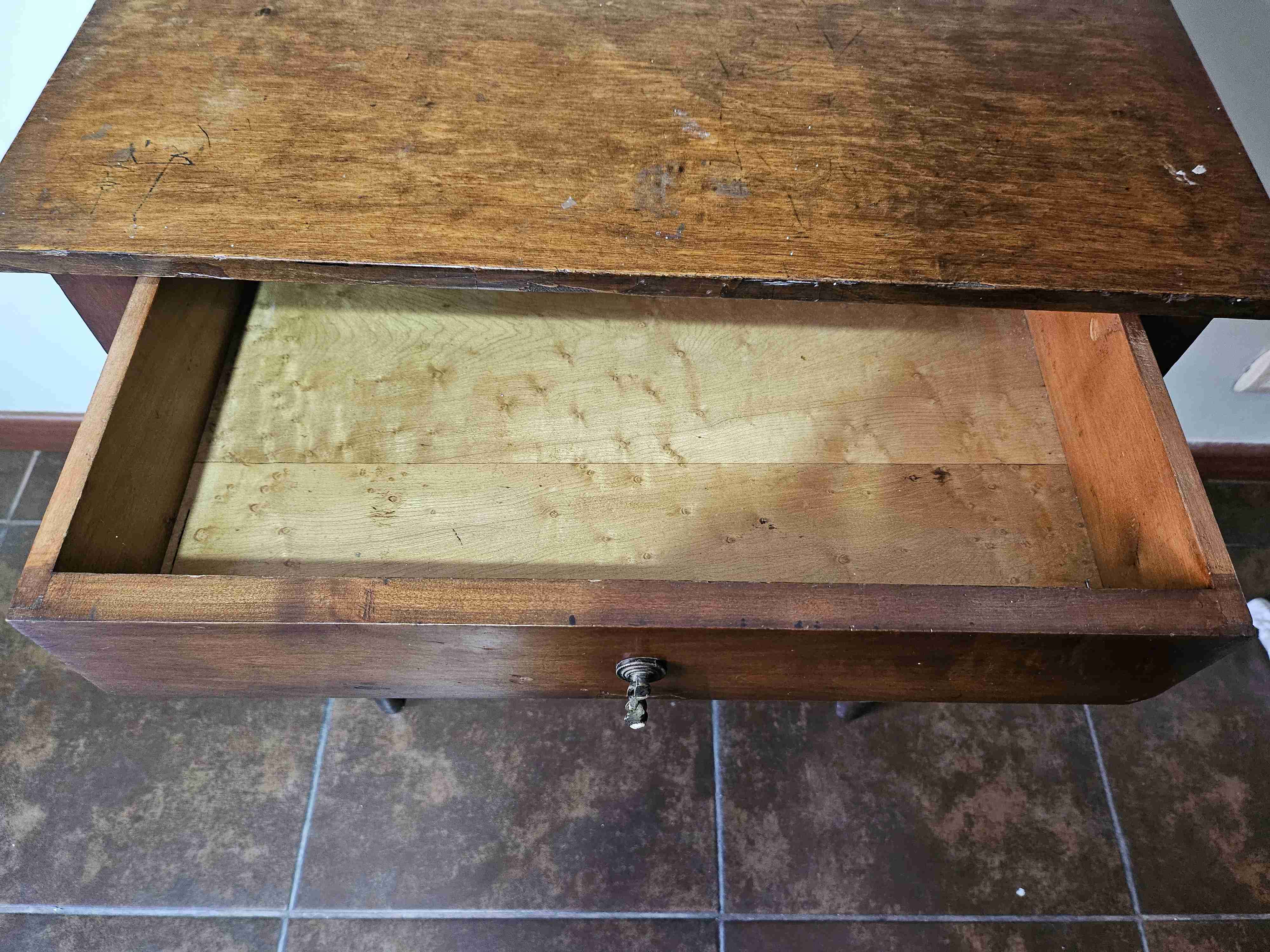 Mesa auxiliar madera vintage - miniatura 3