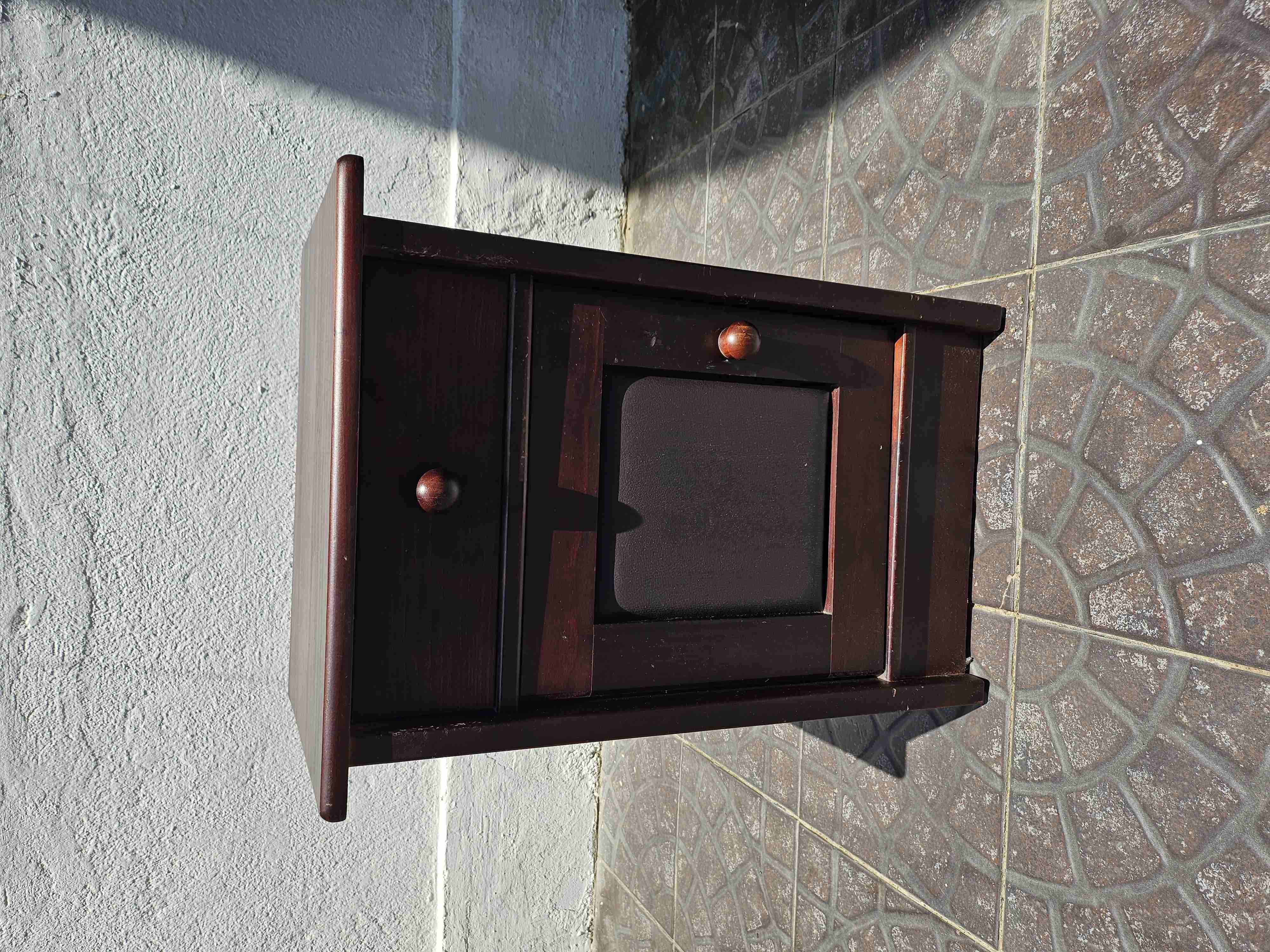 Cabecera de cama tapizada marrón - miniatura 5