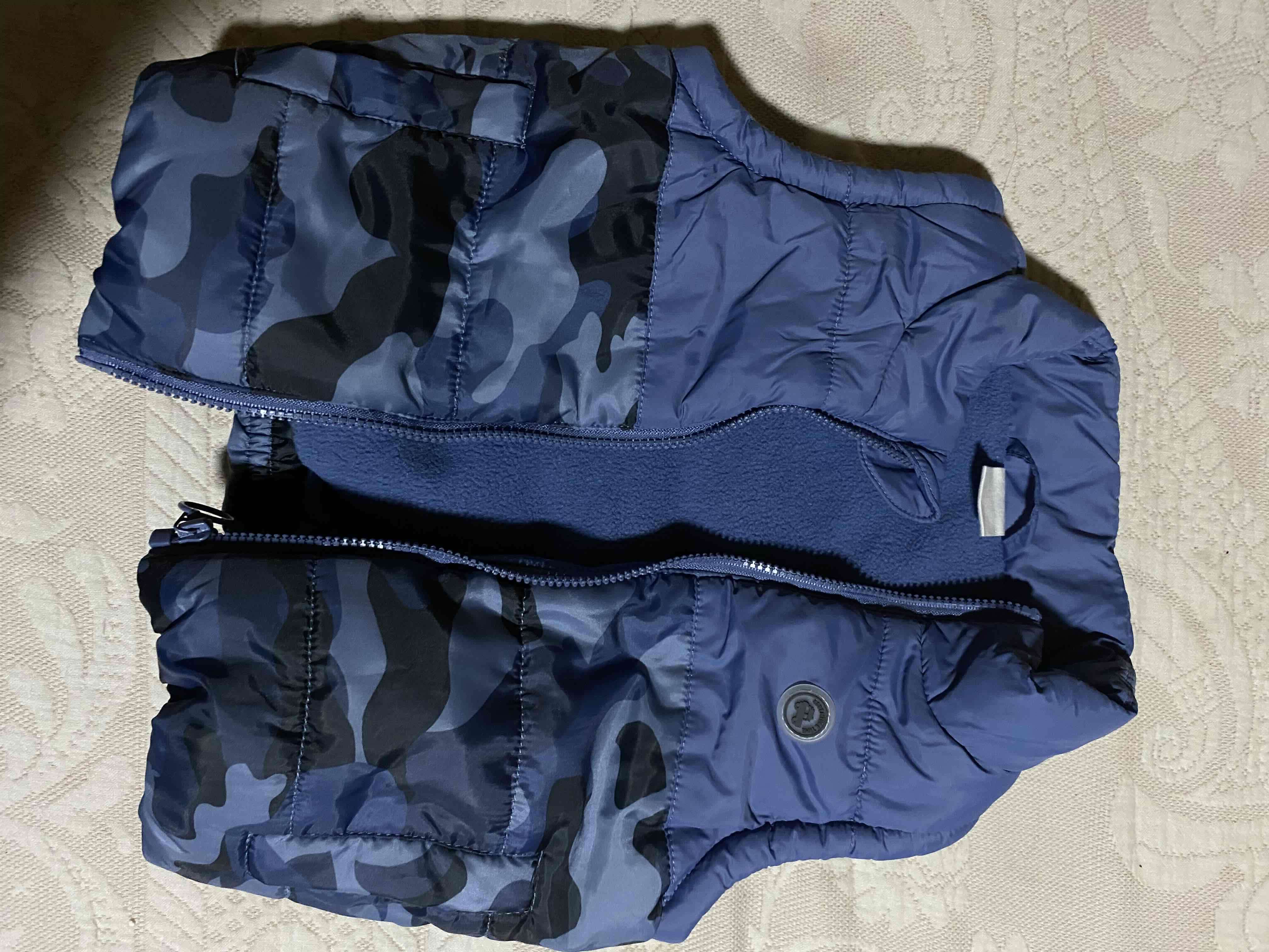 Chaqueta sin mangas azul con cierre - miniatura 2